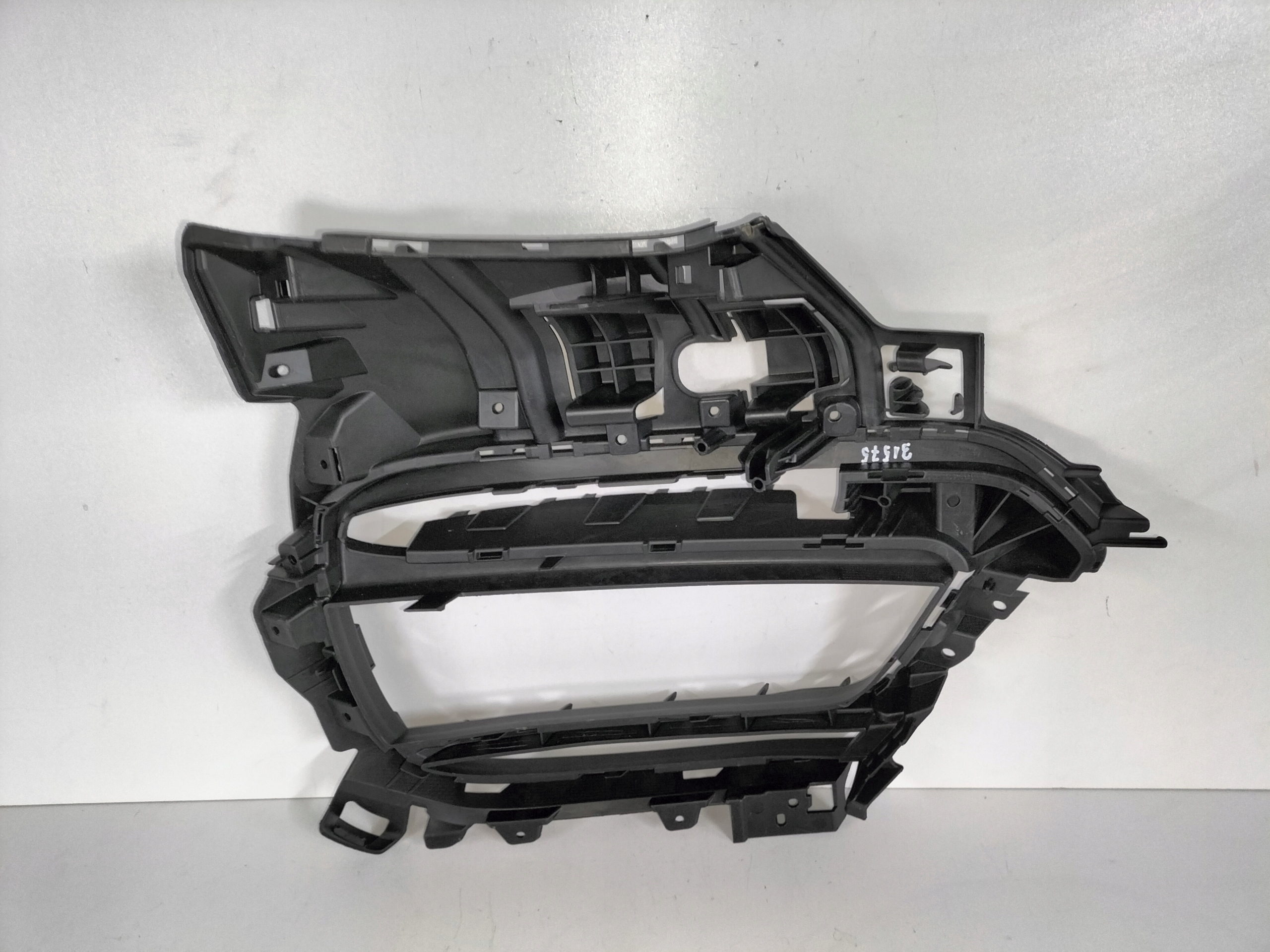 ĽAVÁ LIŠTA MRIEŽKA NÁRAZNÍKA PORSCHE PANAMERA 971 16- NELAKOVANA