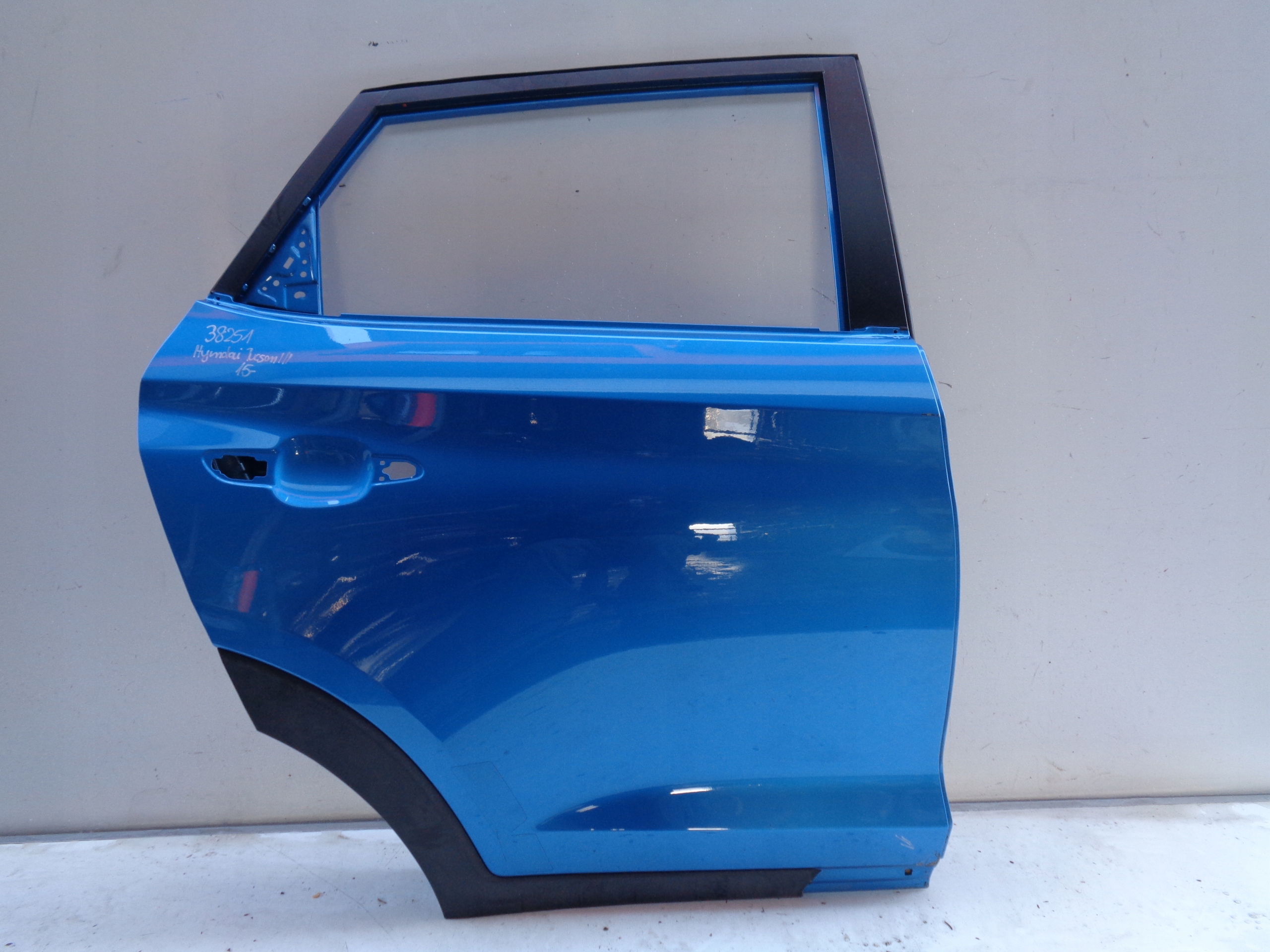 PRAVE ZADNE DVERE HYUNDAI TUCSON III 15- NR 38251
