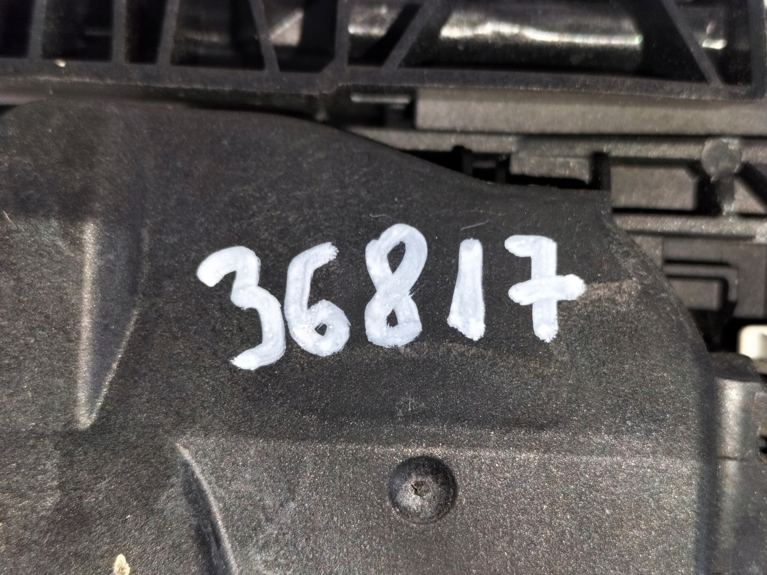 KLUCKA LAVYCH DVERI MERCEDES E KLASA W207 COUPE 09-