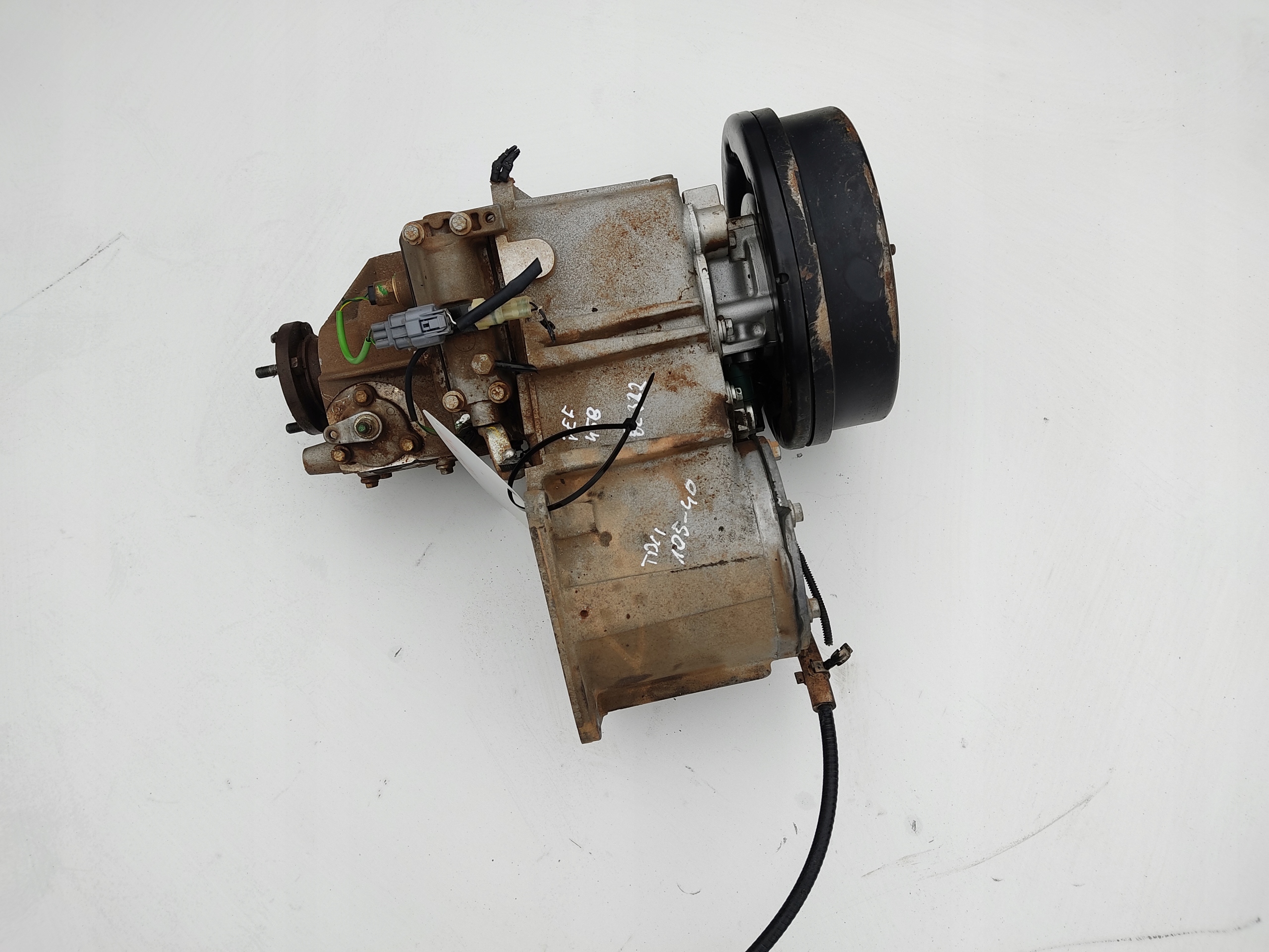 PRIDAVNA PREVODOVKA LAND ROVER DEFENDER 2.4 TDCI 2007-2014