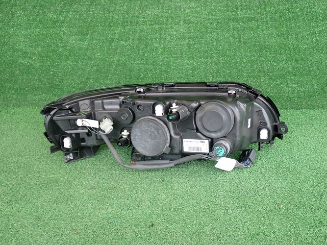 VOLVO V70 XC70 LIFT LAVE PREDNE SVETLO