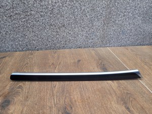 AUDI A5 8T LISTA PRAVYCH DVERI DEKOR 8T0867410H AUDI A5 8T LISTA PRAVYCH DVERI DEKOR 8T0867410H