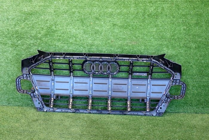 AUDI A4 B9 ALLROAD LIFT 19- MRIEZKA LISTA 8W0853651DP DR