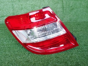 MERCEDES W204 204 C-KLASA KOMBI 07- LAVE ZADNE SVETLO DEPO MERCEDES W204 204 C-KLASA KOMBI 07- LAVE ZADNE SVETLO DEPO