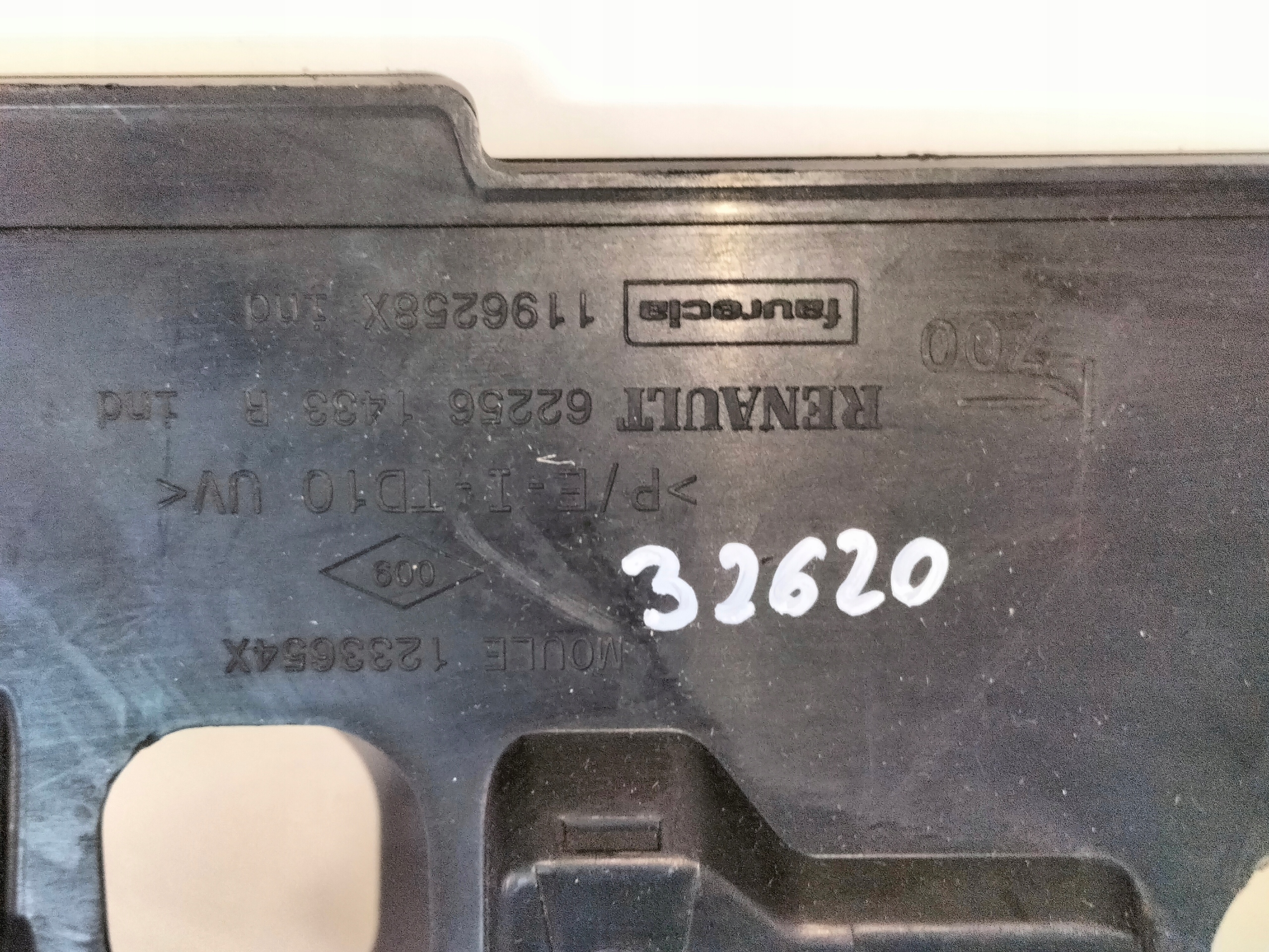 MRIEZKA LISTA RENAULT CLIO 4 IV 12-16