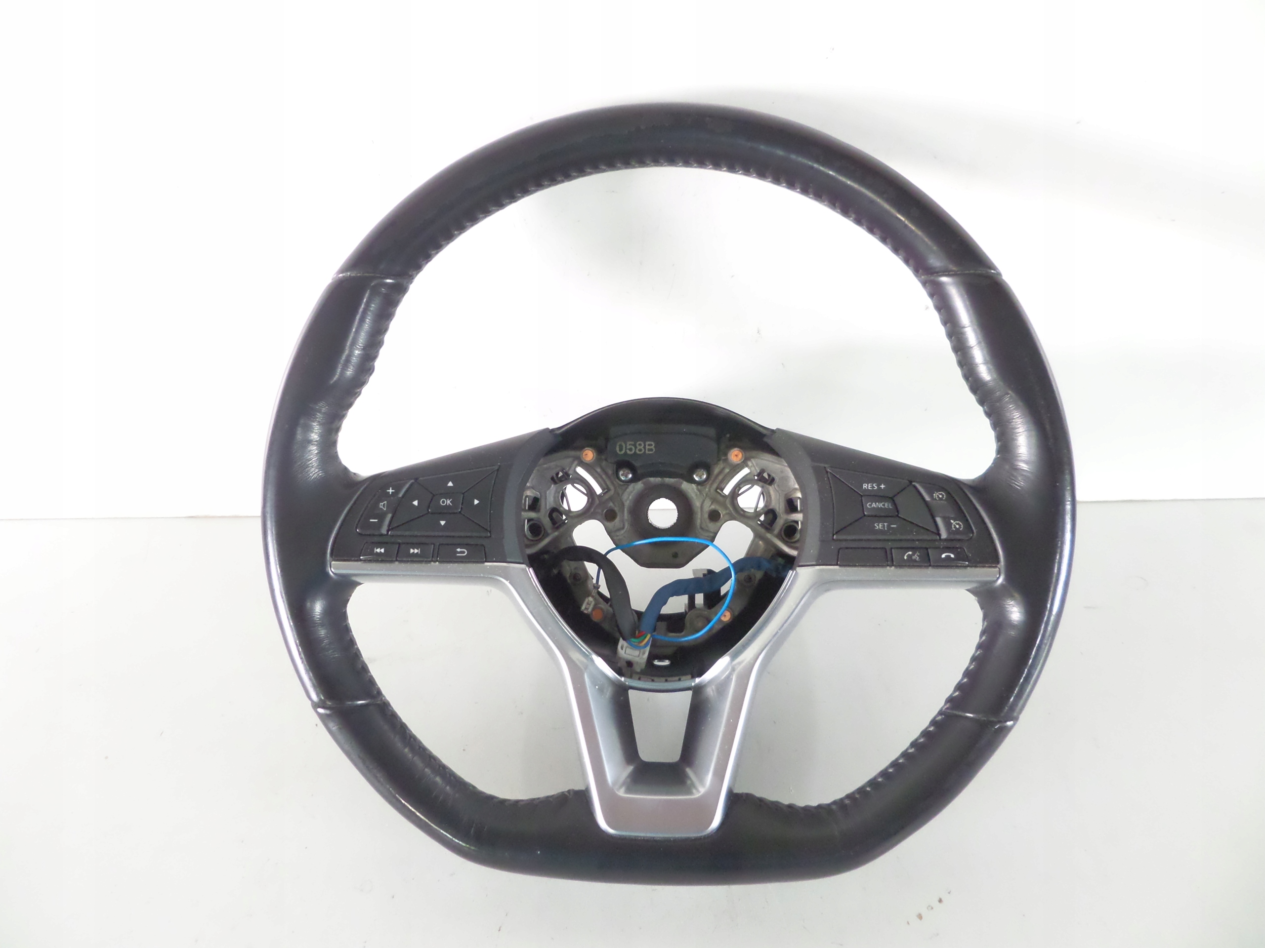 MULTIFUNKCNY VOLANT NISSAN X-TRAIL T32 17-