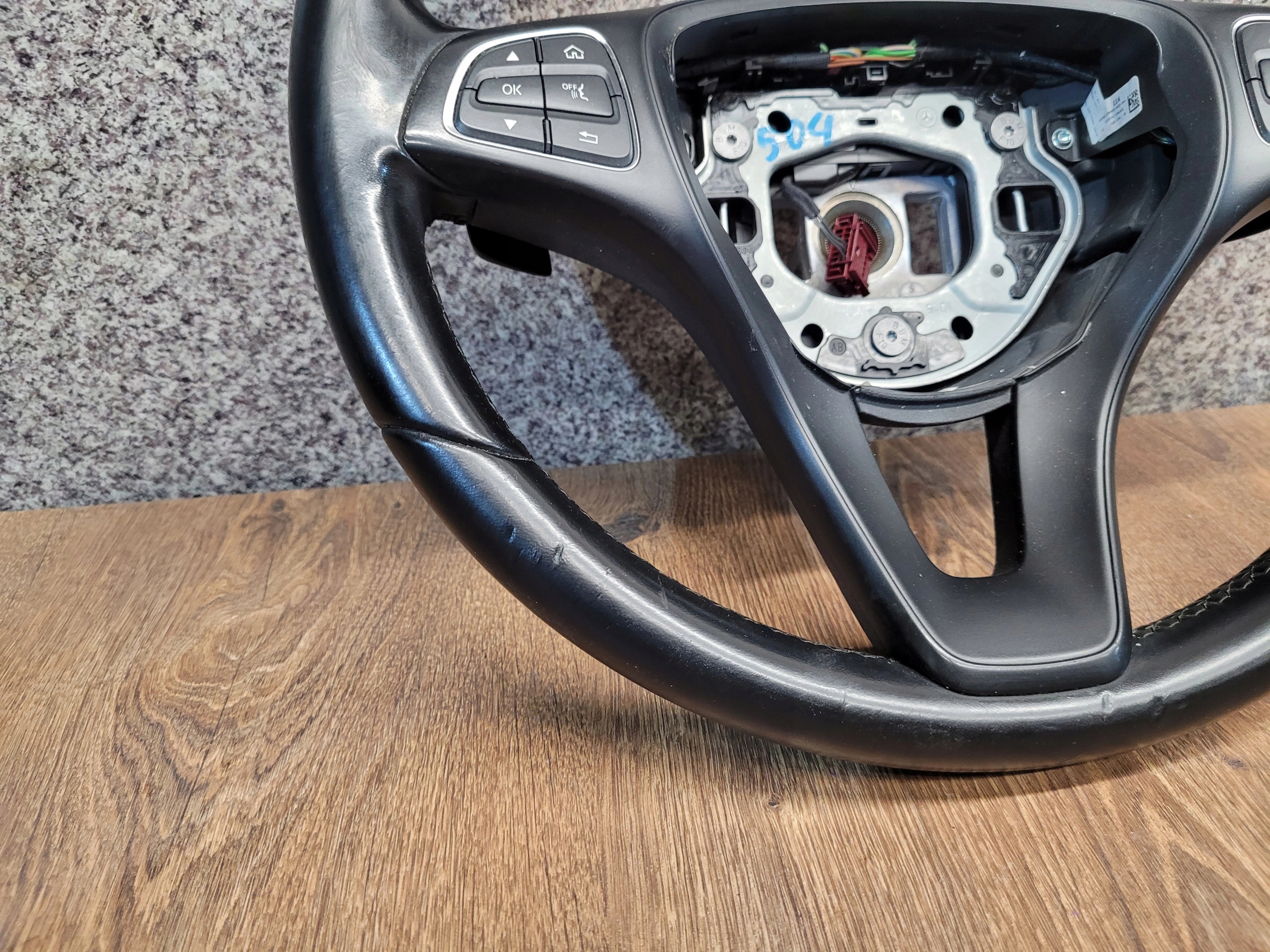 MERCEDES W205 VOLANT MULTIFUNKCIA A0004605003