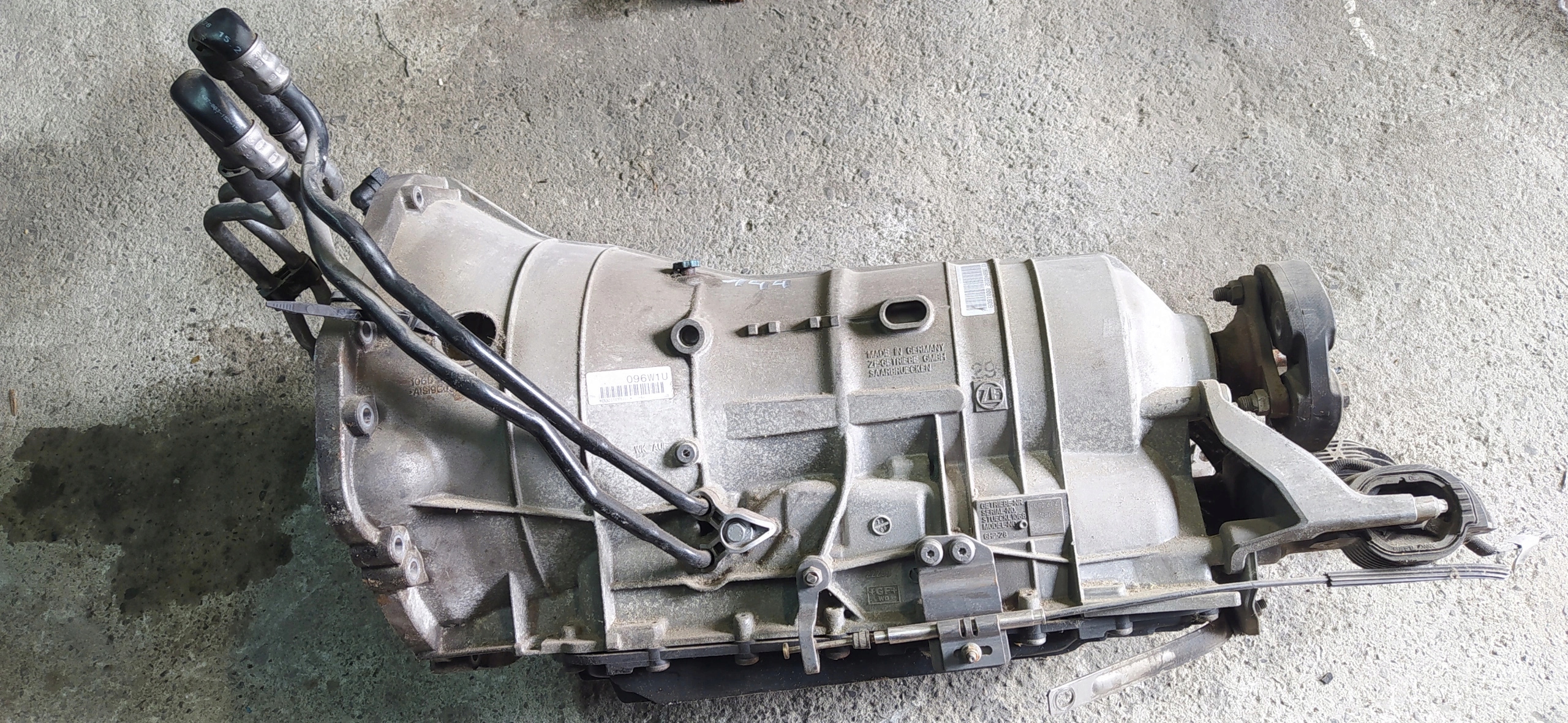 BMW F01 F02 4.4 V8 PREVODOVKA 7595431