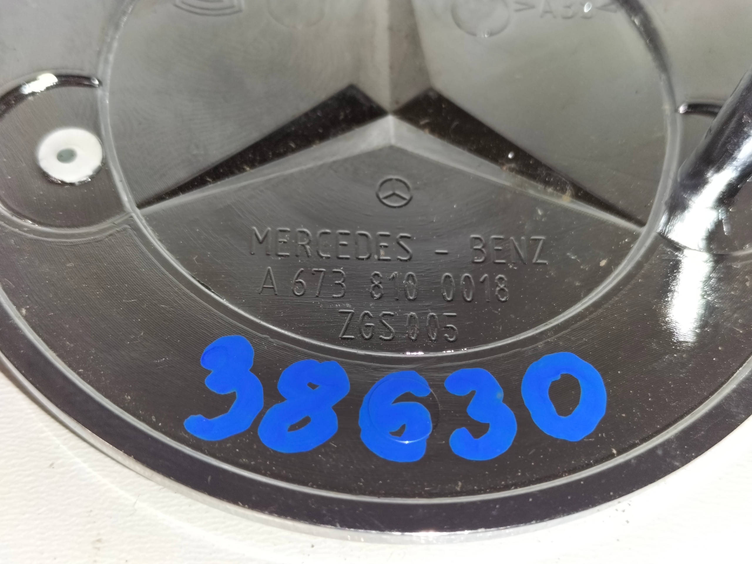 ZNAK EMBLEM LOGO ZNAK KAPOTY MERCEDES ATEGO ACTROS