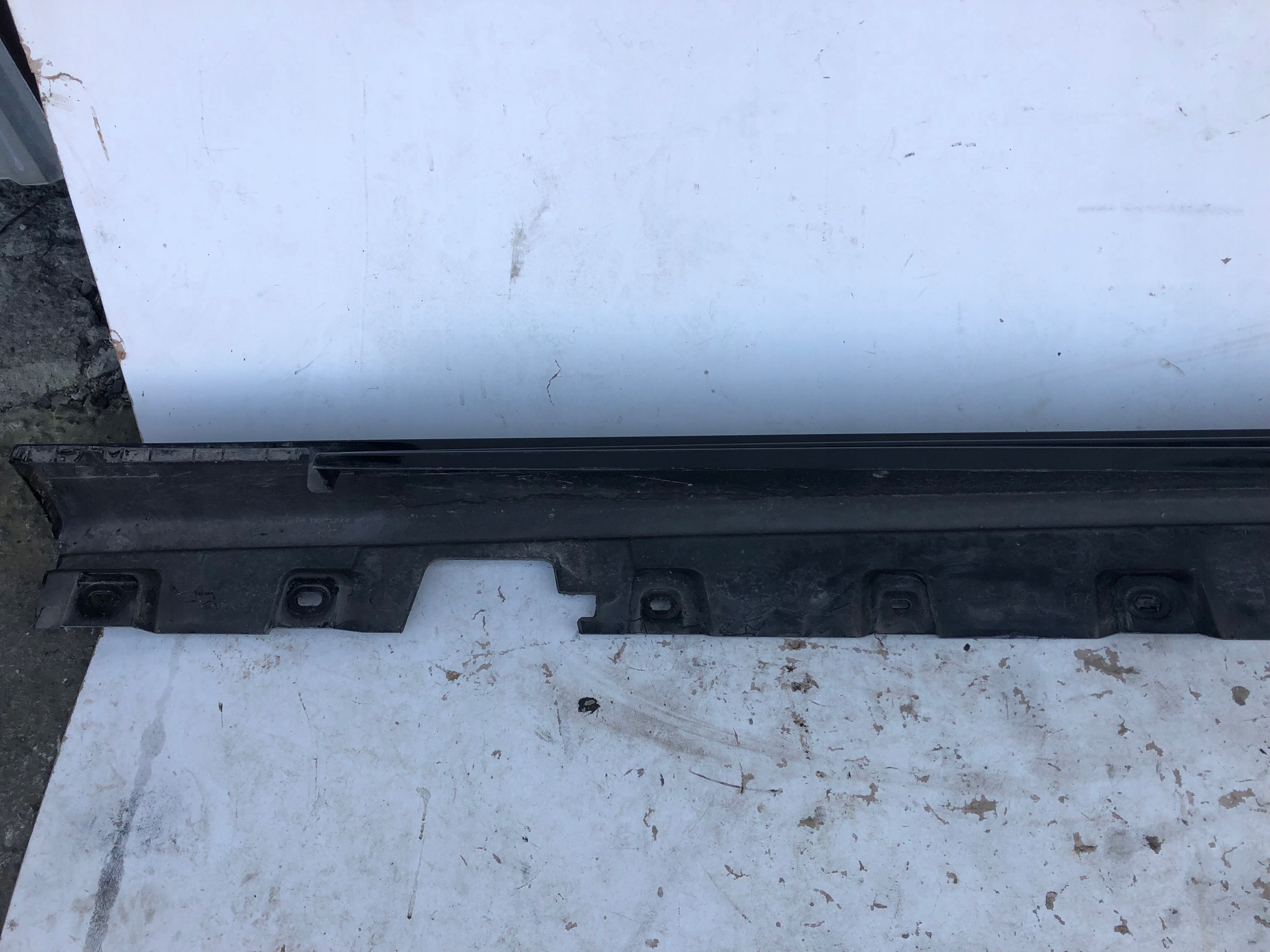 PRAVA PRAHOVA LISTA BMW 5 F10