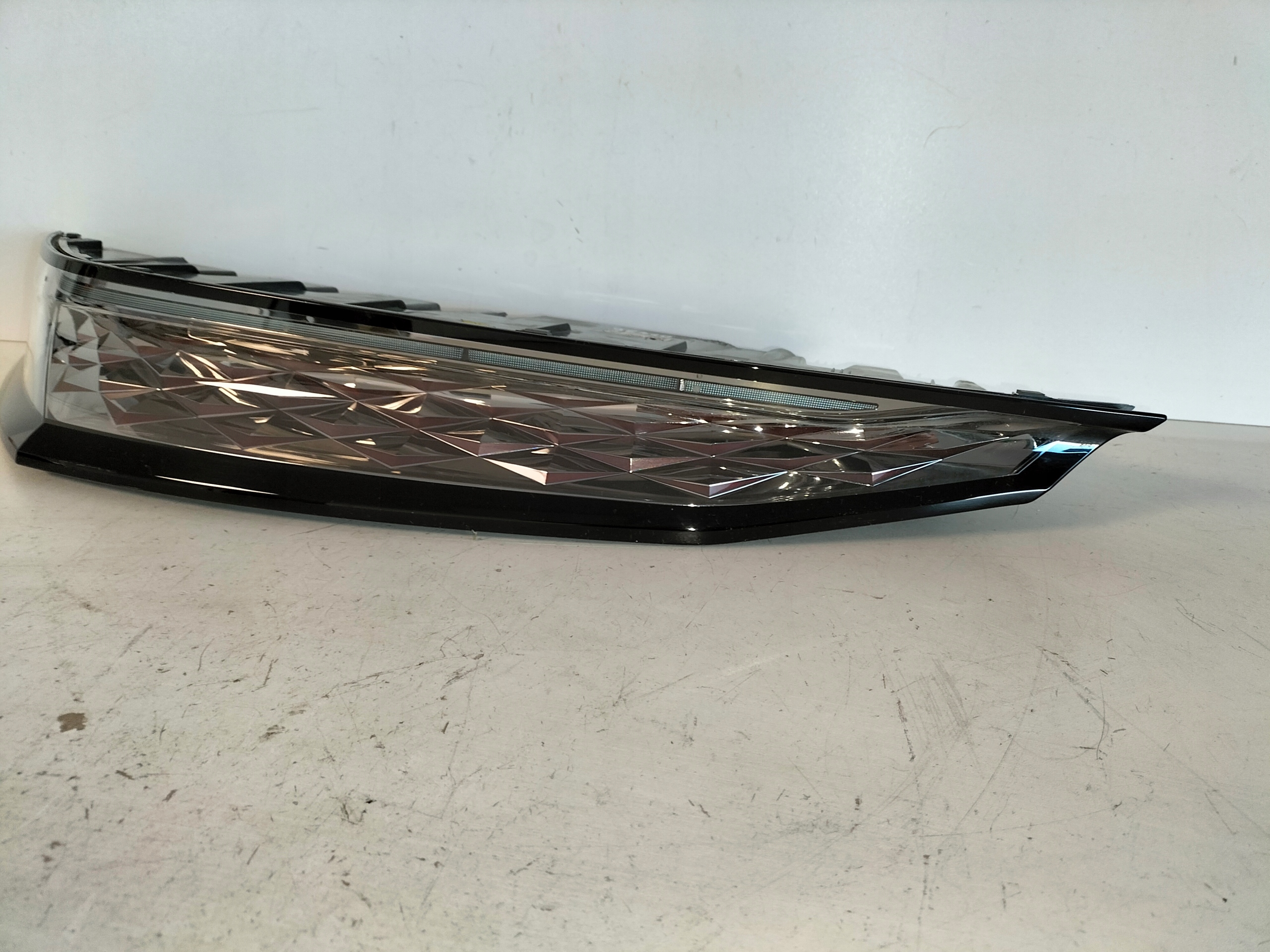 LAVE ZADNE SVETLO CITROEN DS7 LIFT 22- LED