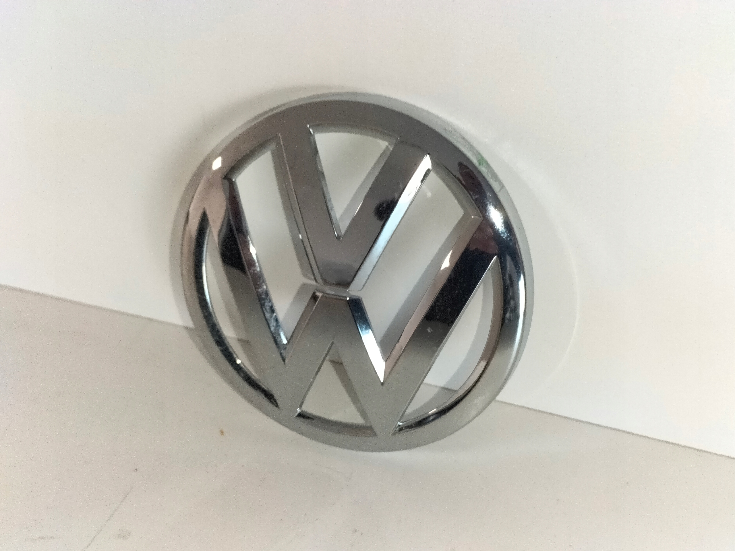 ZNAK EMBLEM logo ZADNEJ KAPOTY VW SCIROCCO LIFT 14-