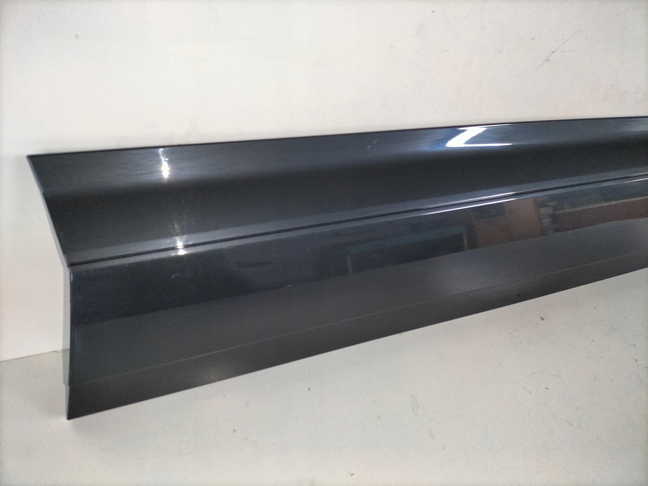 LISTA PRAVYCH PREDNYCH DVERI AUDI Q4 E-TRON 22-