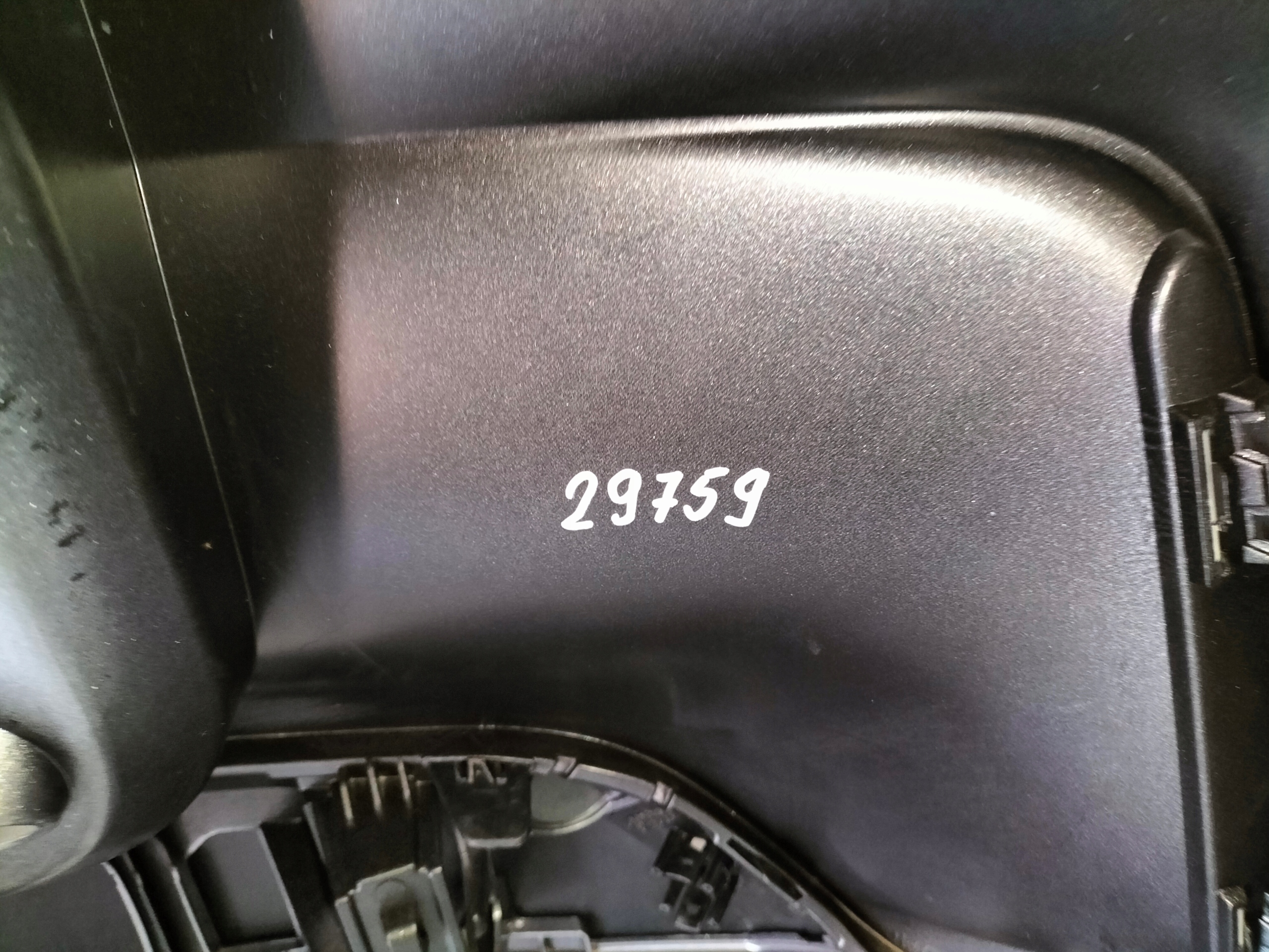 ZADNÝ NÁRAZNÍK CITROEN C4 III 20-