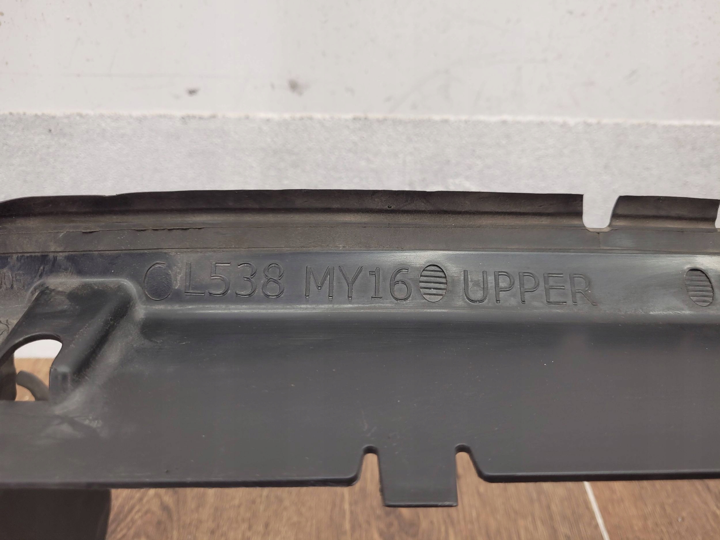 Land Rover Range Rover Evoque L538 GJ32-8327-A NASAVANIE VZDUCHU