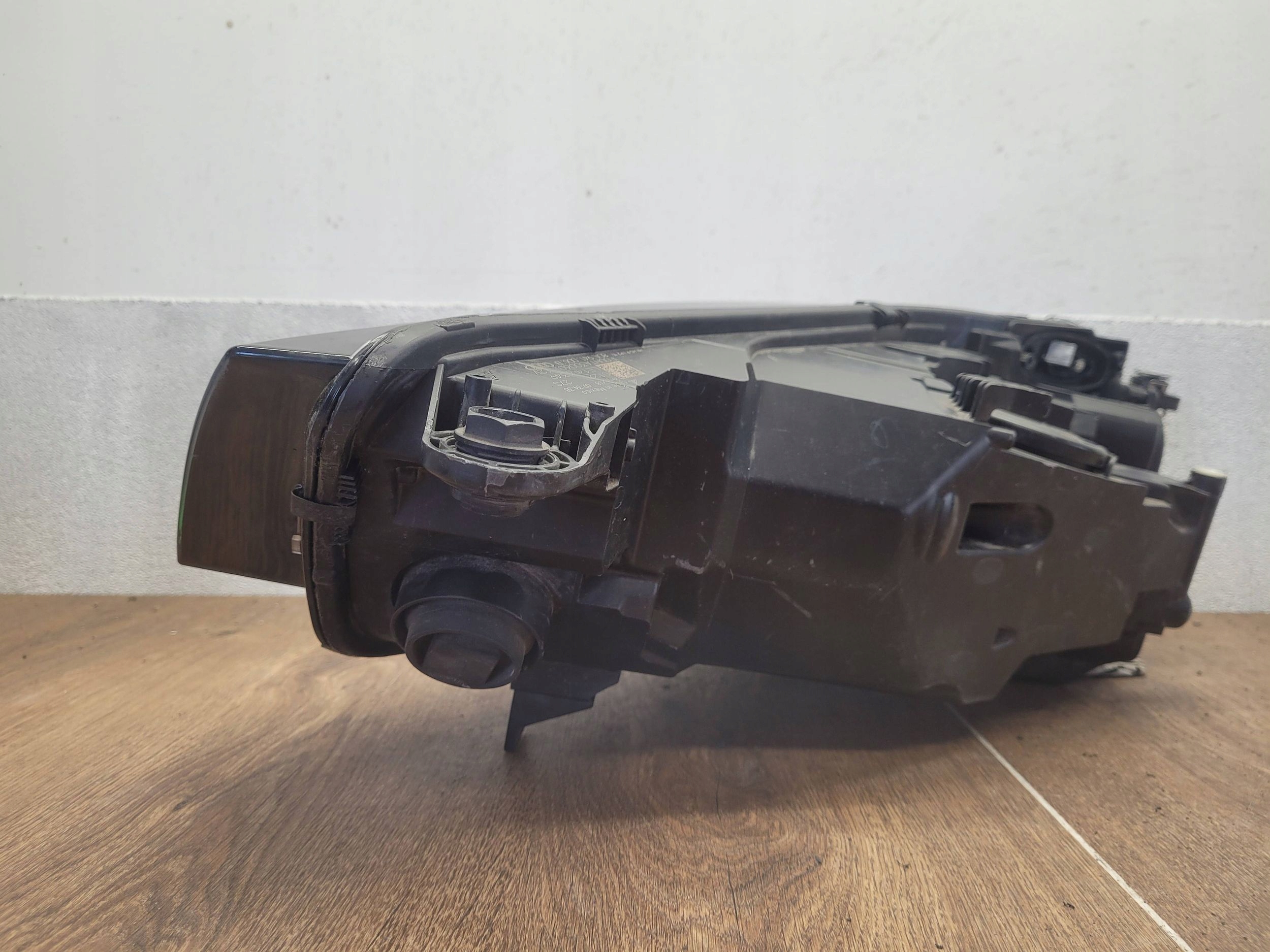 Audi Q5 80A 80A941006B PRAVÉ PREDNÉ SVETLO LED