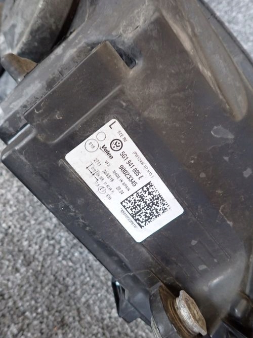 VW GOLF VII 12-17 LAVE PREDNE SVETLO