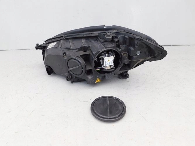 MERCEDES W221 S-KLASA XENON LIFT PRAVE PREDNE SVETLO