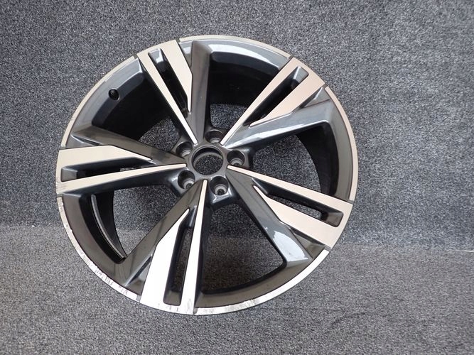 AUDI A6 C8 S6 8,5Jx21 ET37 5×112 HLINIKOVY DISK ELEKTRON