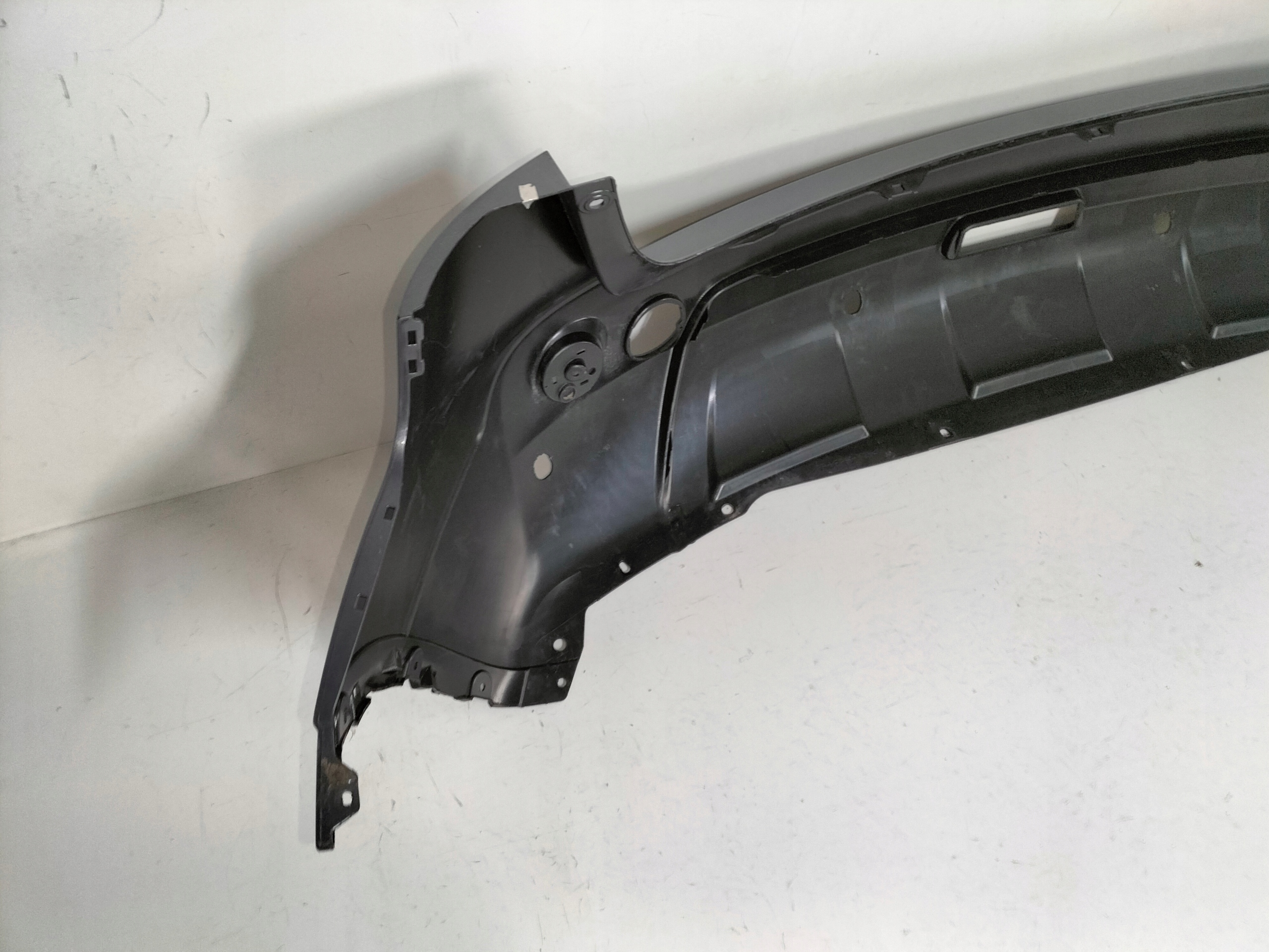 ZADNÝ NÁRAZNÍK NISSAN QASHQAI I 06-09