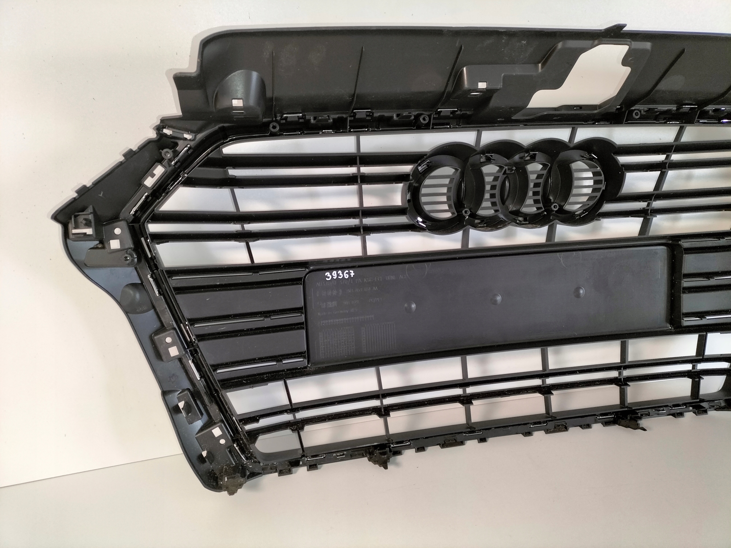 MRIEZKA LISTA AUDI A3 8V LIFT 16- HB