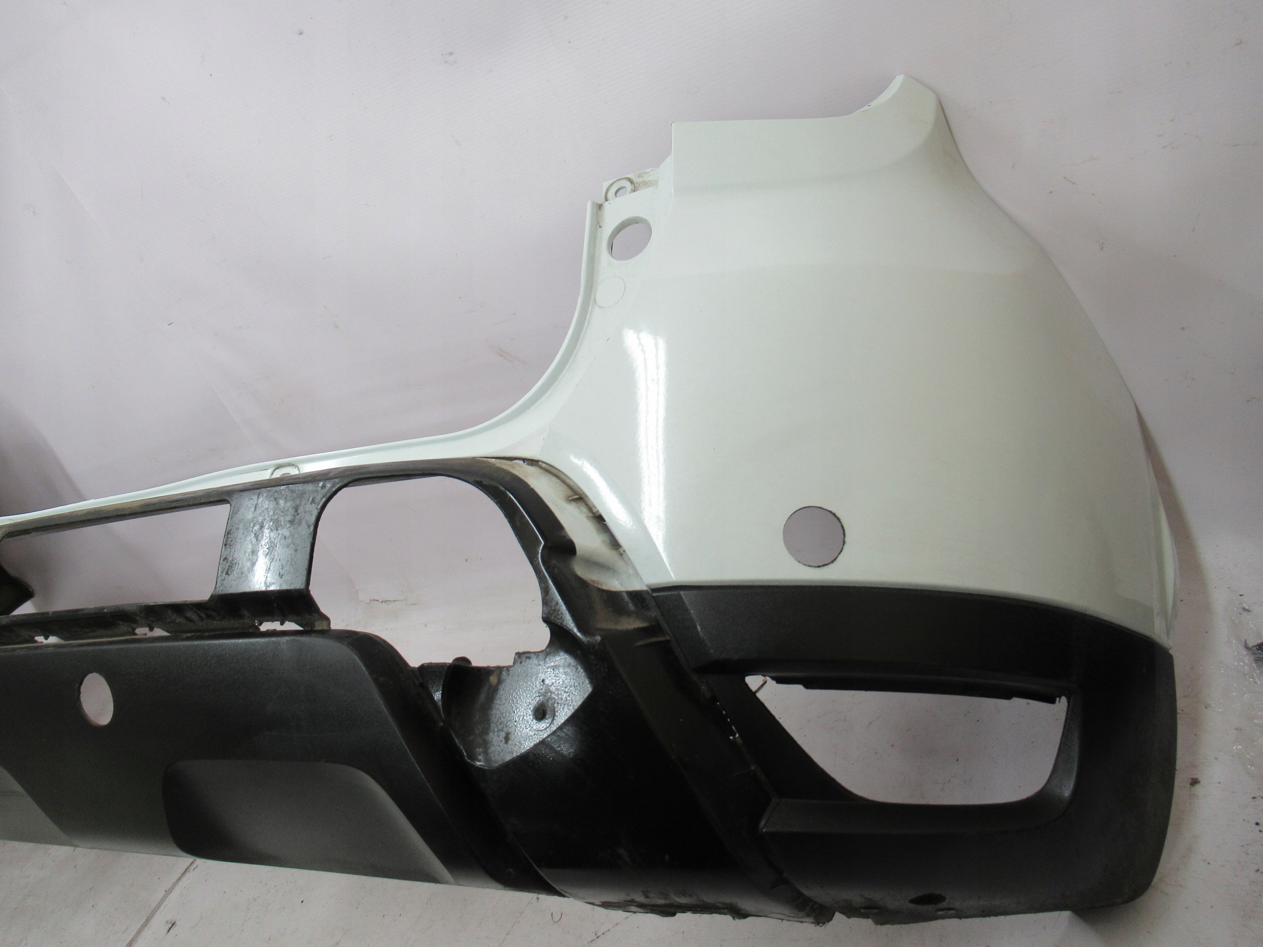 ZADNÝ NÁRAZNÍK DACIA DUSTER II 17-