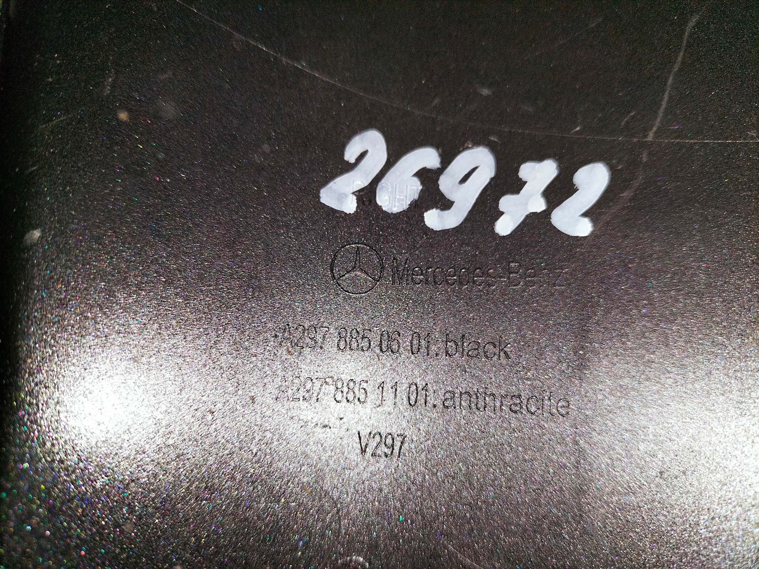 SPOJLER PREDNÉHO NÁRAZNÍKA PRAVY MERCEDES EQS V297 21-