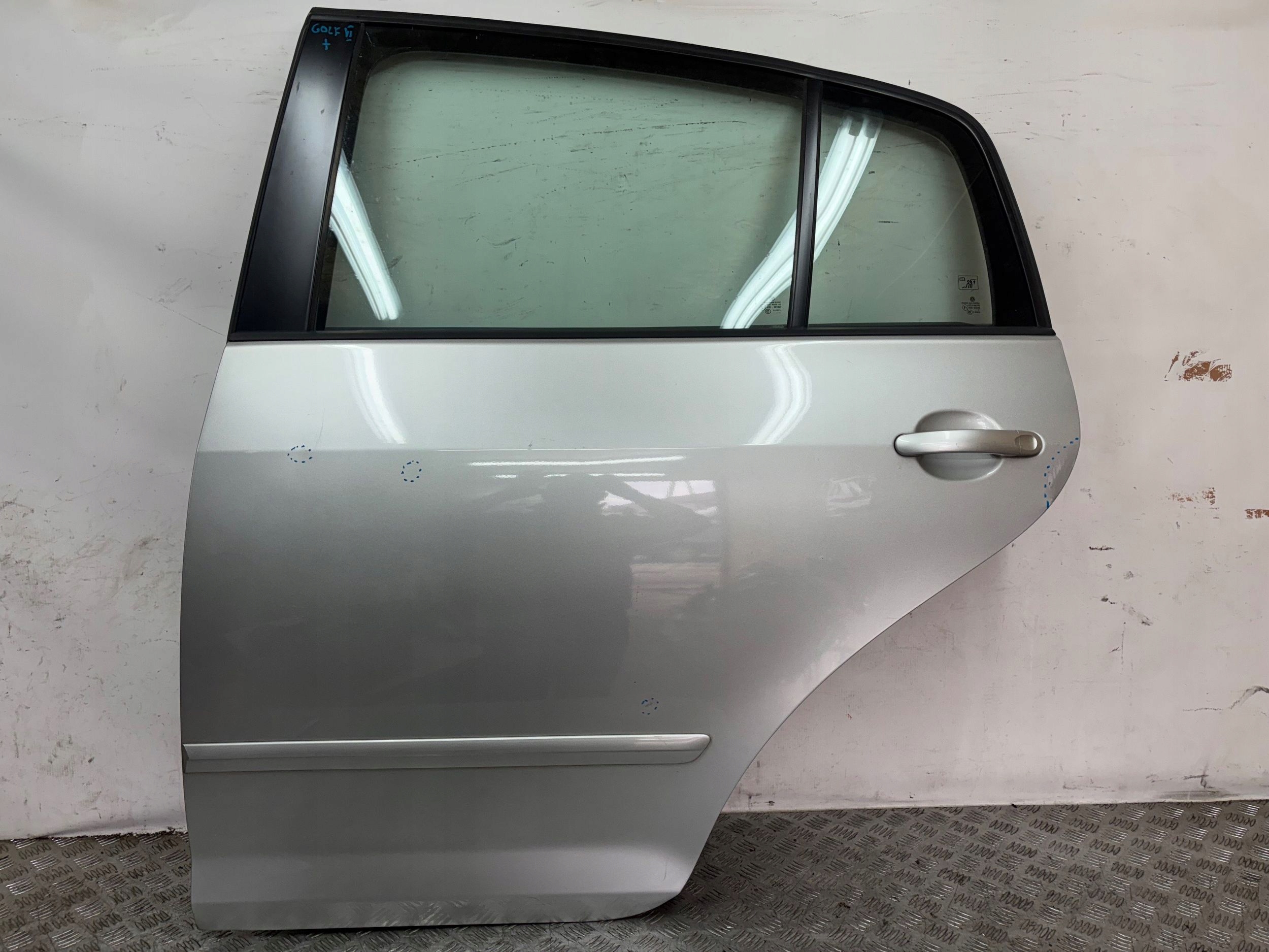 LAVE ZADNE DVERE VW GOLF V VI PLUS