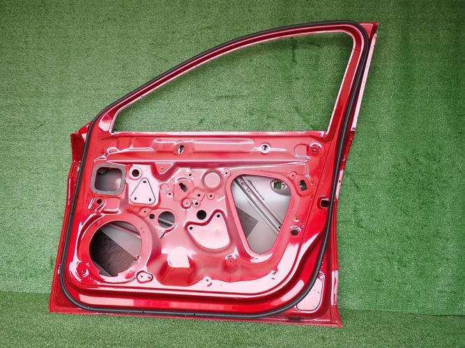 SEAT LEON IV 5FA PRAVE PREDNE DVERE