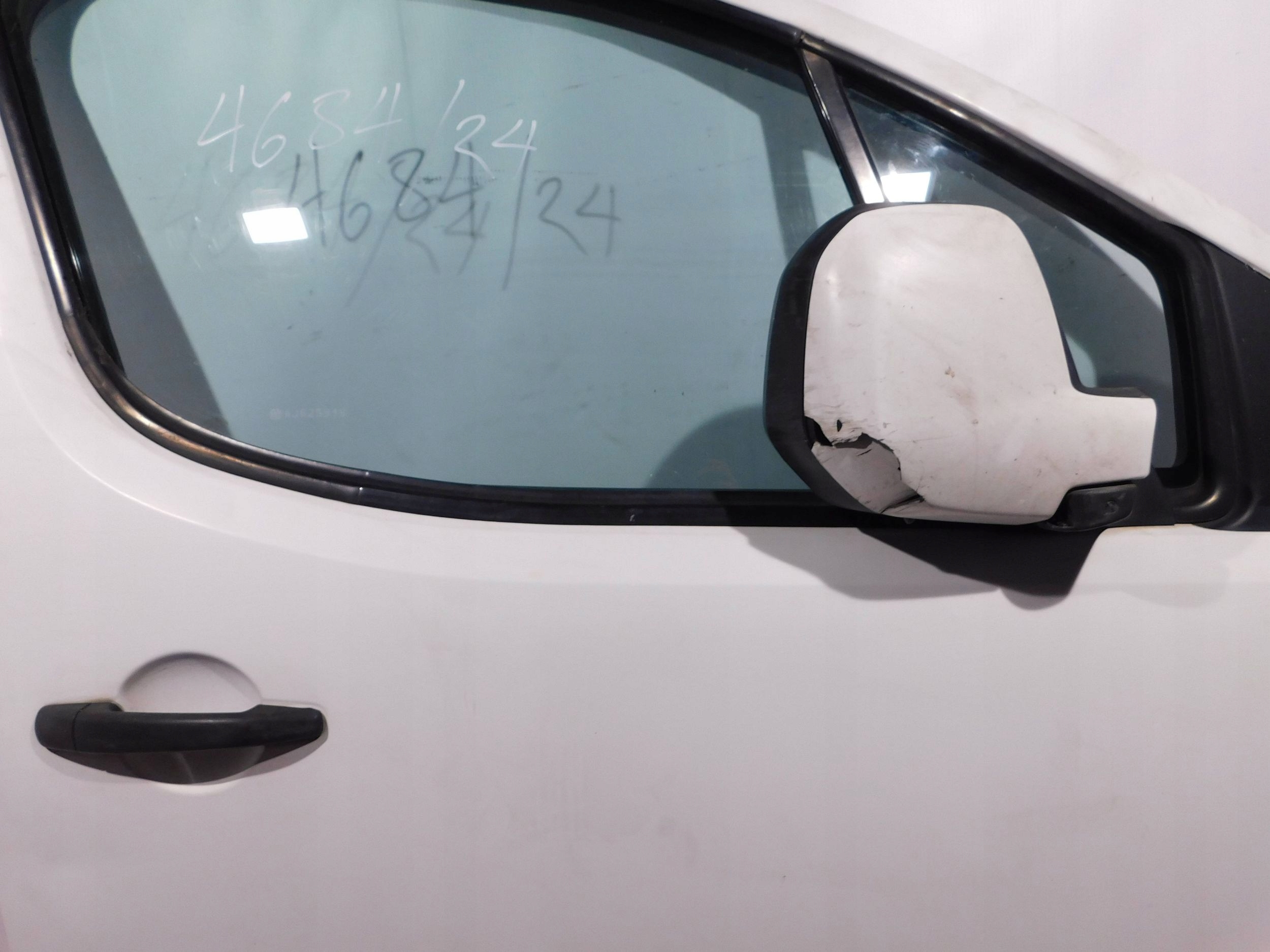 PRAVE PREDNE DVERE CITROEN BERLINGO PEUGEOT PARTNER 08-