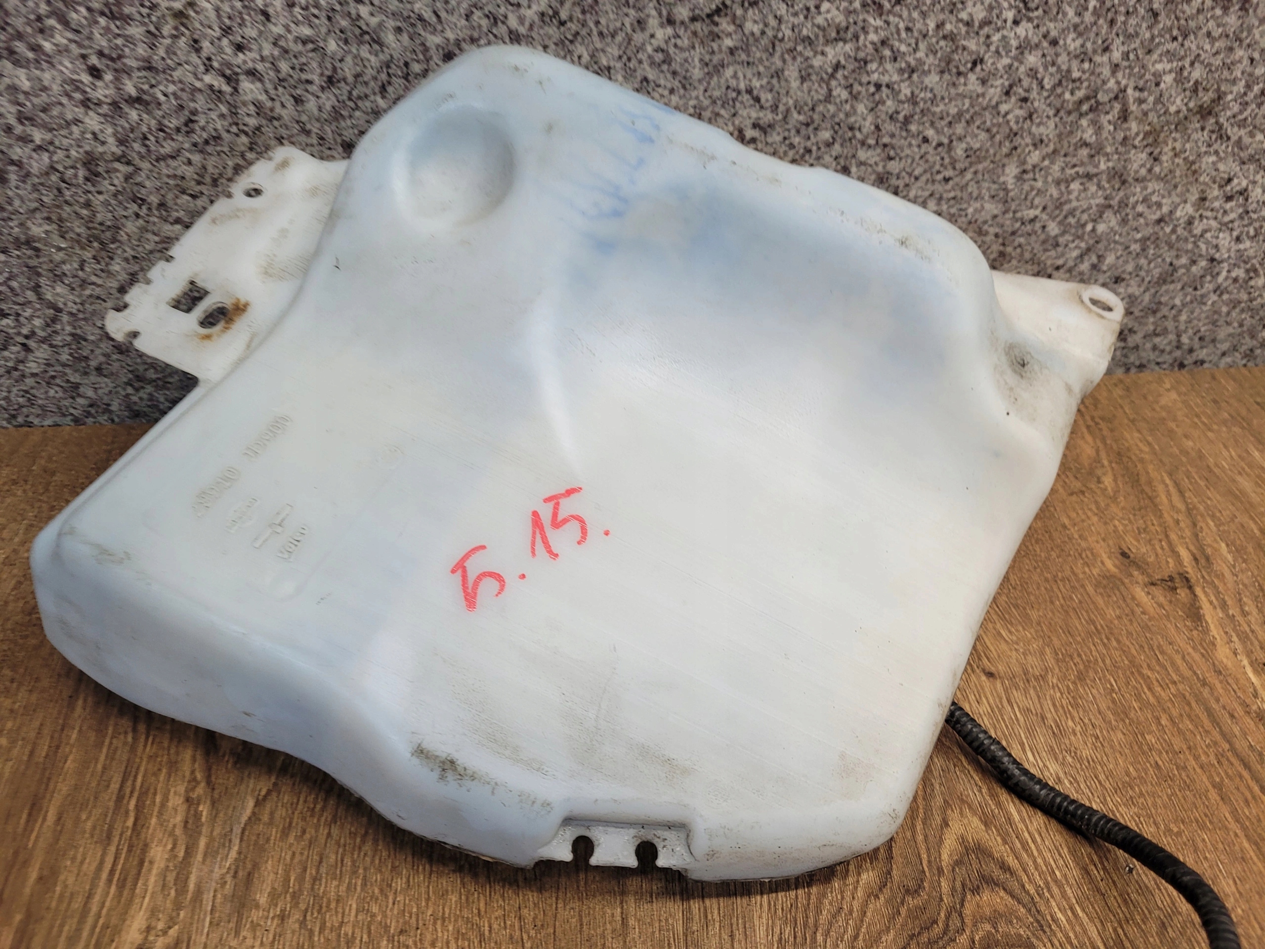 NISSAN QASHQAI J10 28910JD900 NÁDOBKA OSTREKOVAČOV