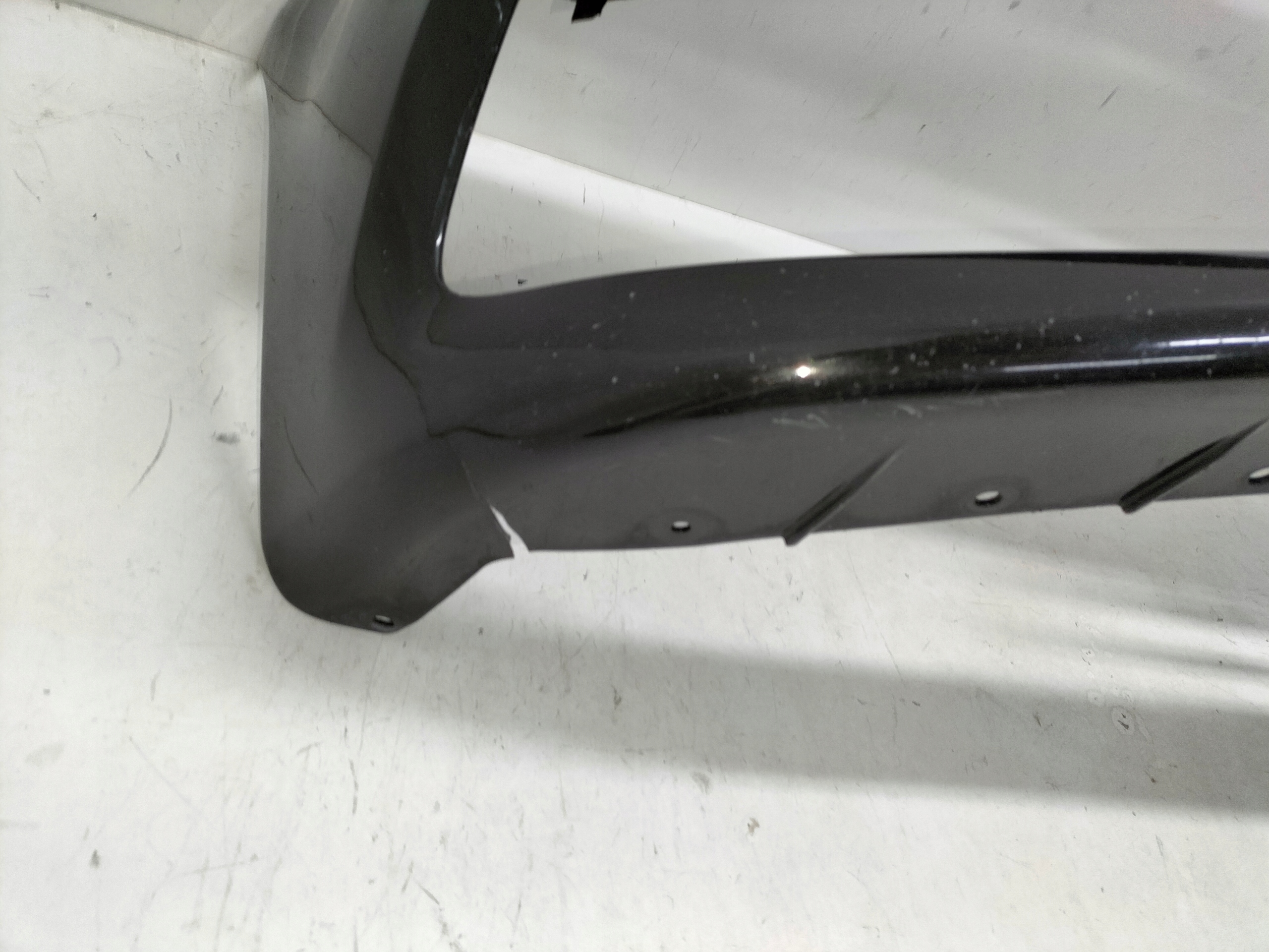 PREDNÝ NÁRAZNÍK BMW 5 G30 G31 17-20