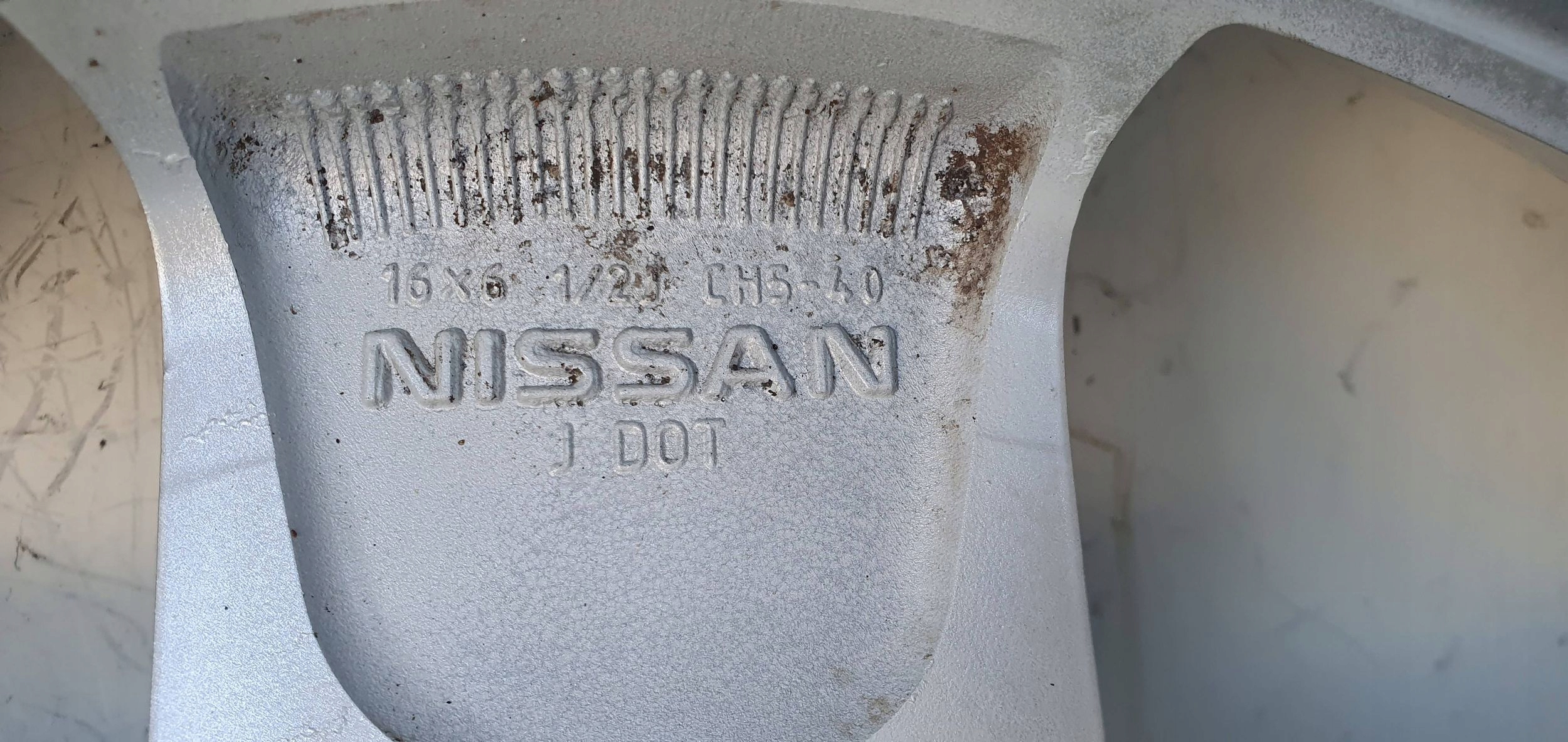 Nissan Juke I F15 KOLESA HLINIKOVE 16