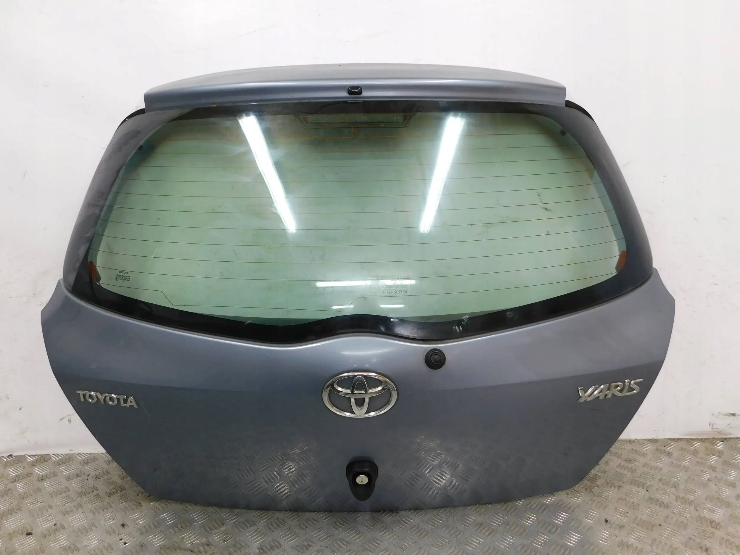 ZADNÁ KAPOTA TOYOTA YARIS II 2