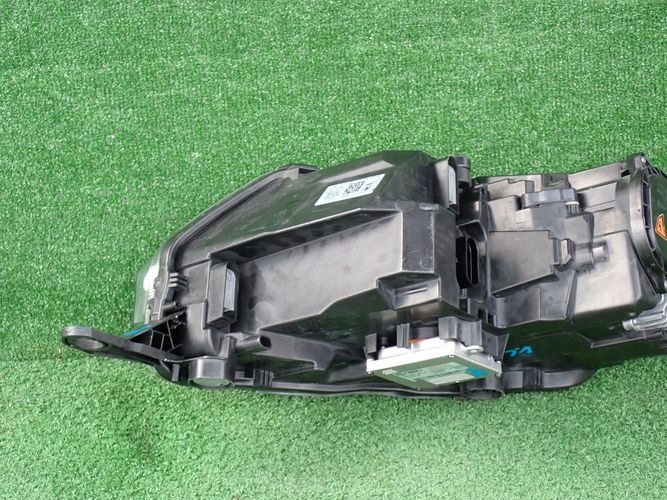 SKODA RAPID BI XENON LED LIFT 16- PRAVE PREDNE SVETLO