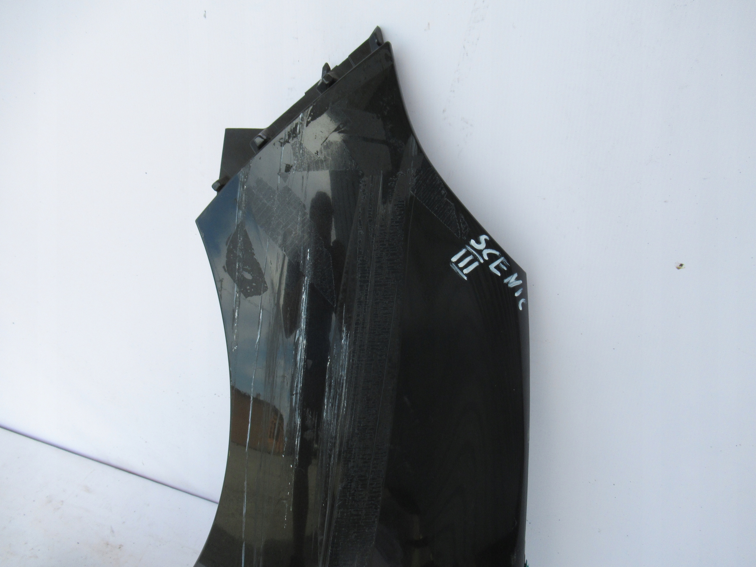 ĽAVÝ PREDNÝ BLATNÍK SCENIC III 3 08-