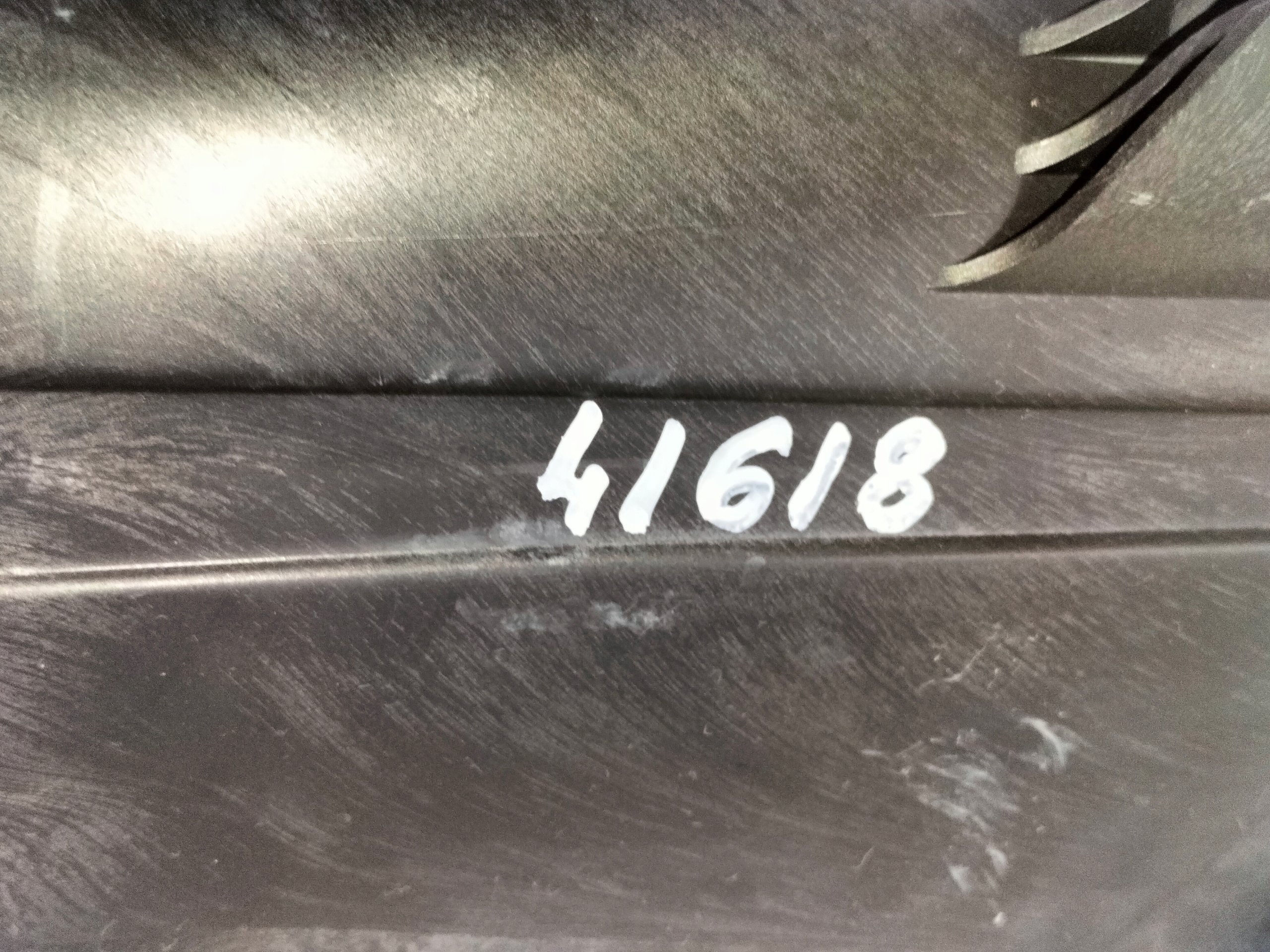 LAVE PREDNÉ SVETLO HMLOVKA FIAT 500 LIFT 15-