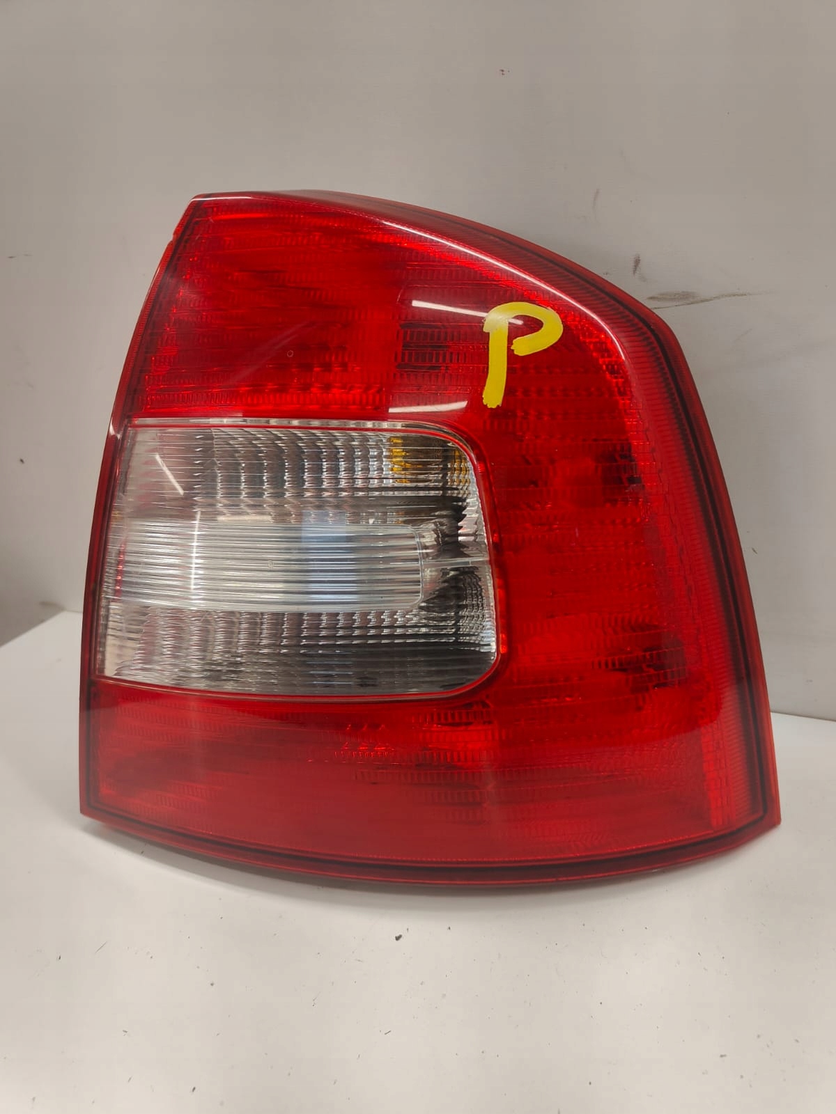 Skoda octavia II 08-13 1Z5945096B SEDAN PRAVÉ ZADNÉ SVETLO