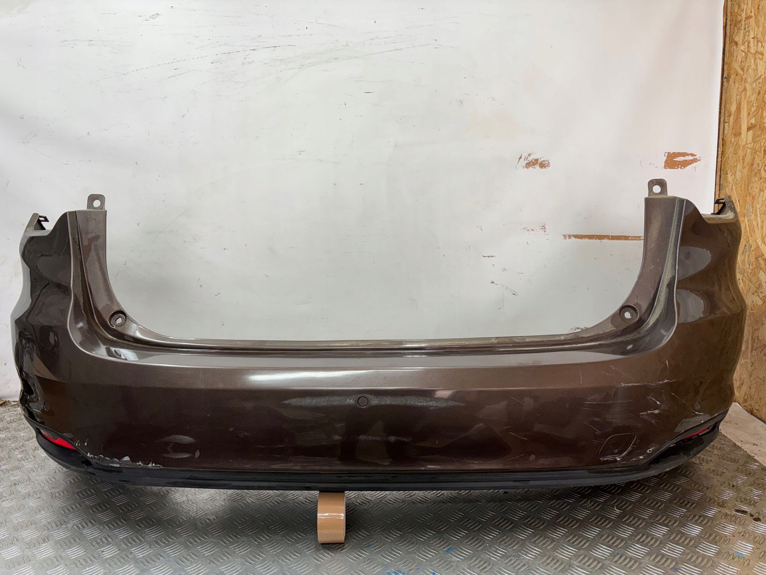 ZADNÝ NÁRAZNÍK FIAT TIPO II KOMBI PDC 16- 444/B