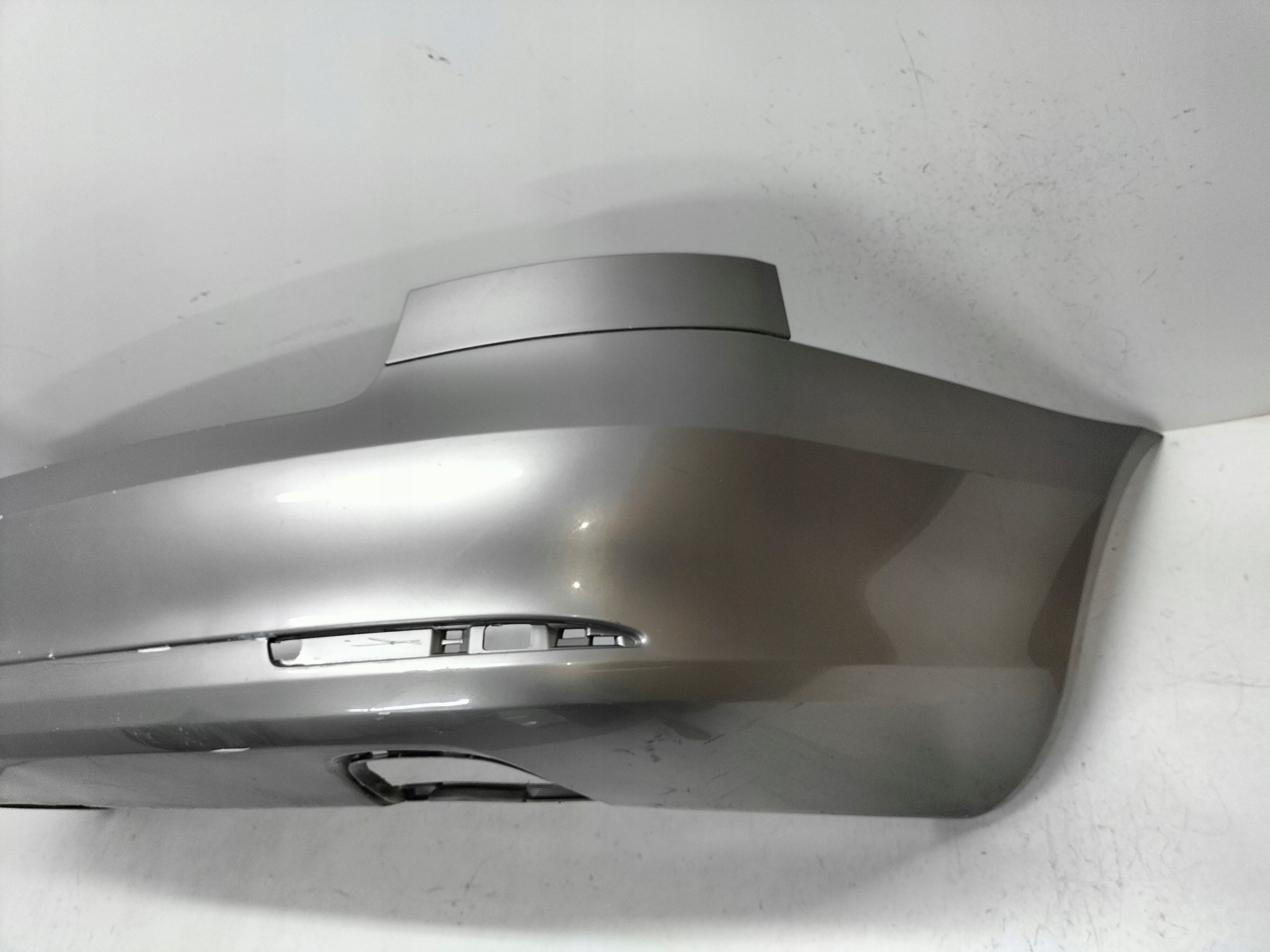 ZADNÝ NÁRAZNÍK SKODA OCTAVIA II LIFT 08-13