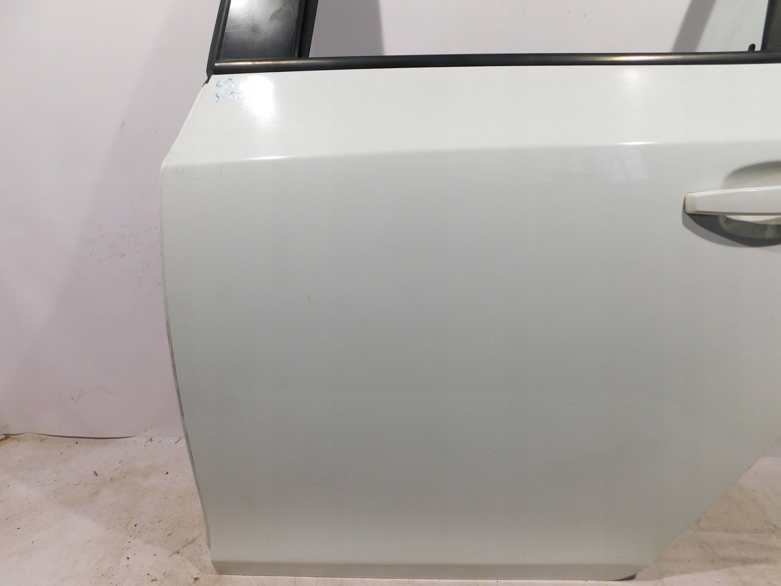 LAVE ZADNE DVERE CHEVROLET CRUZE SEDAN 09-