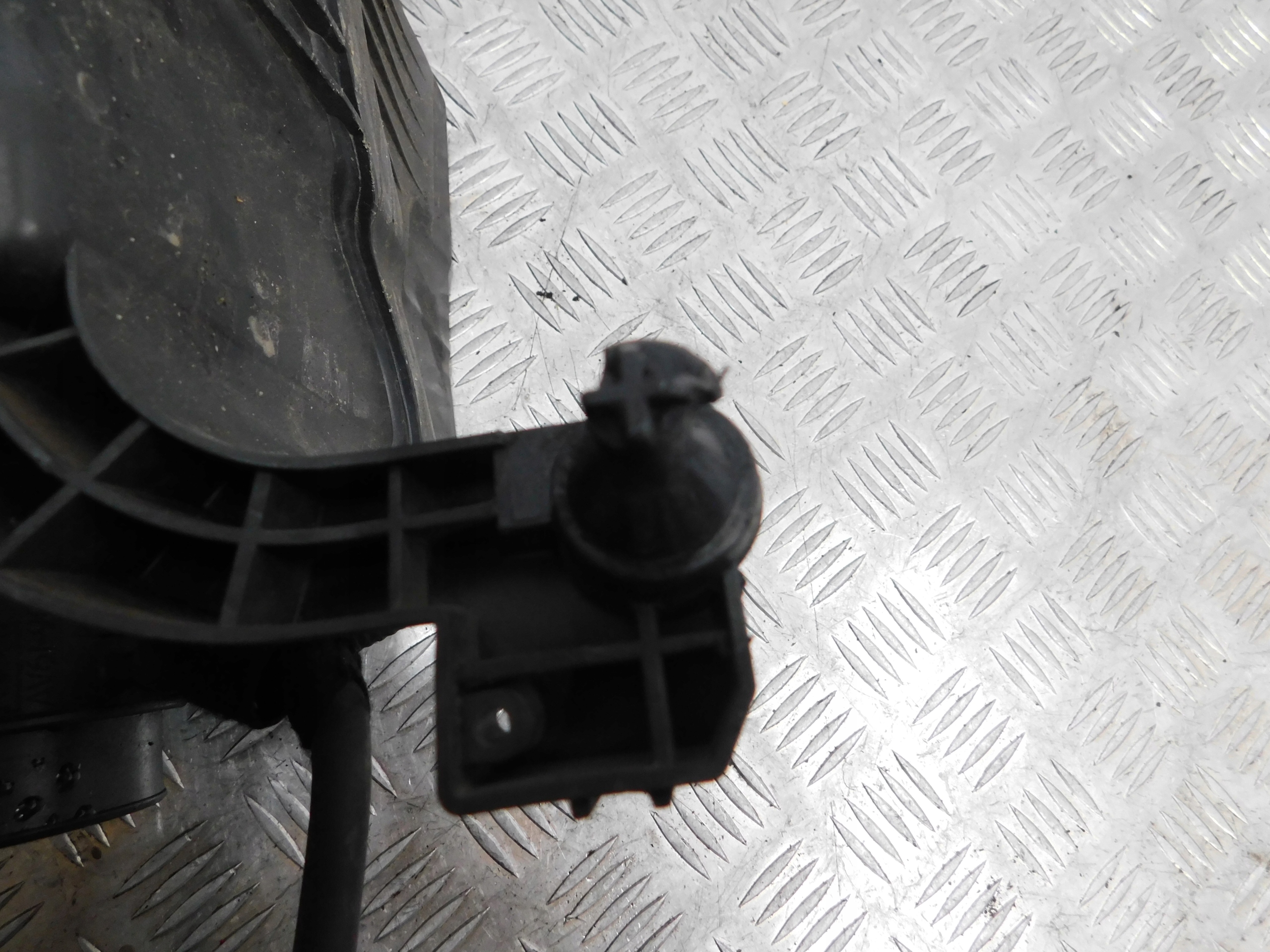 OBAL VZDUCHOVÉHO FILTERA MAZDA 5 II 1.6 CITD 10-