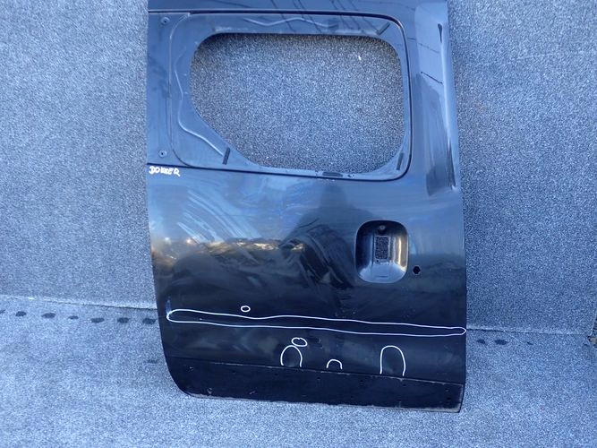 DACIA DOKKER 12- PRAVE POSUVNE DVERE