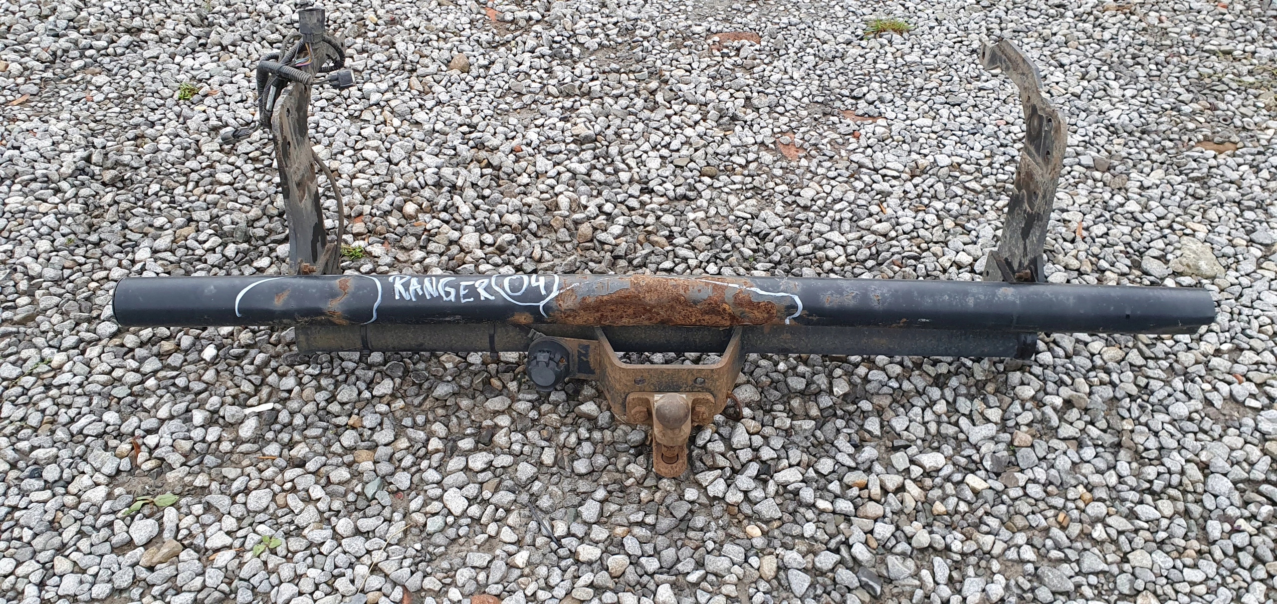 FORD RANGER III 3 015- ZADNÁ VÝSTUHA TAZNE ZARIADENIE