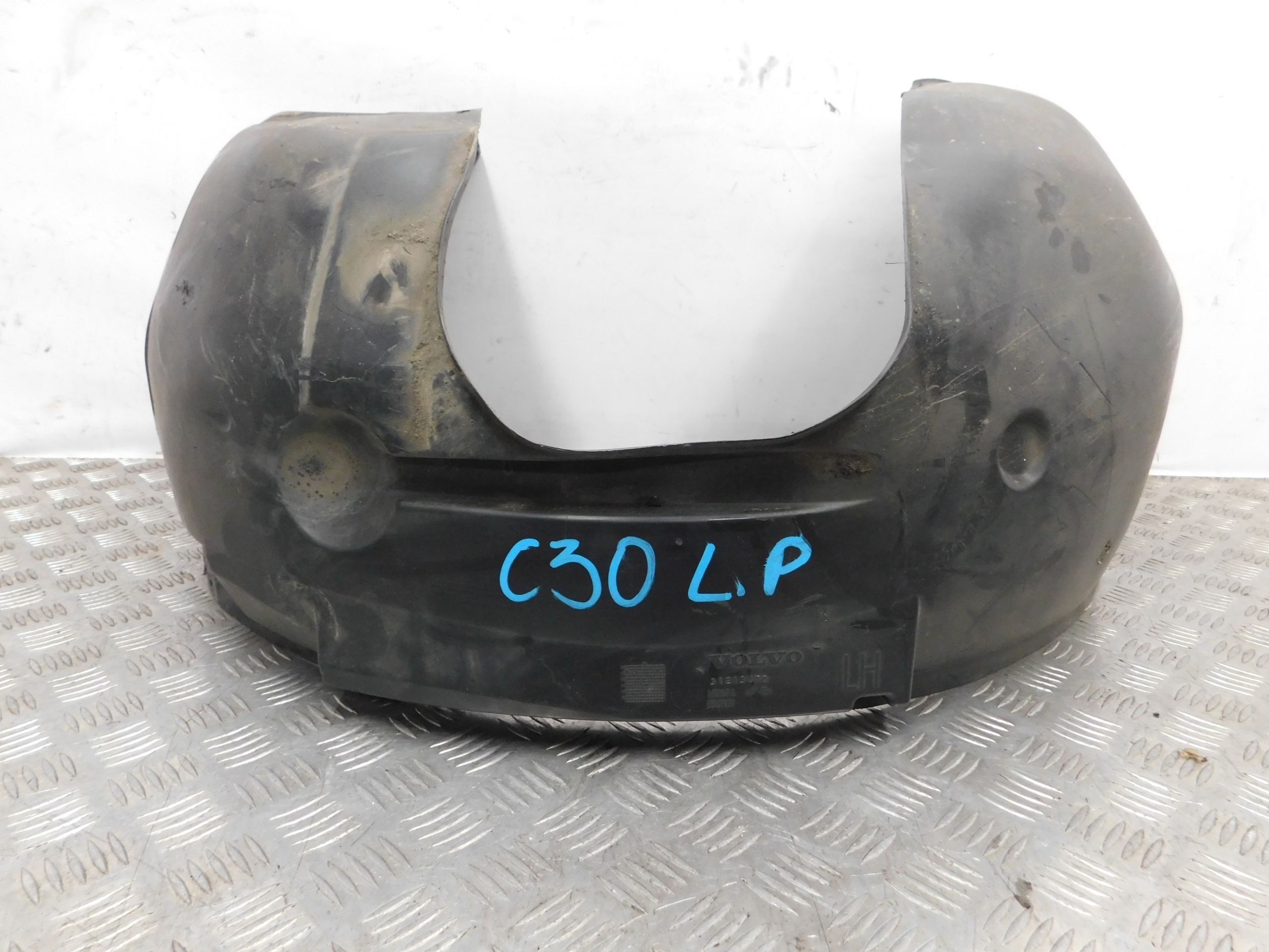 ĽAVÝ PREDNÝ PODBLATNÍK VOLVO C30