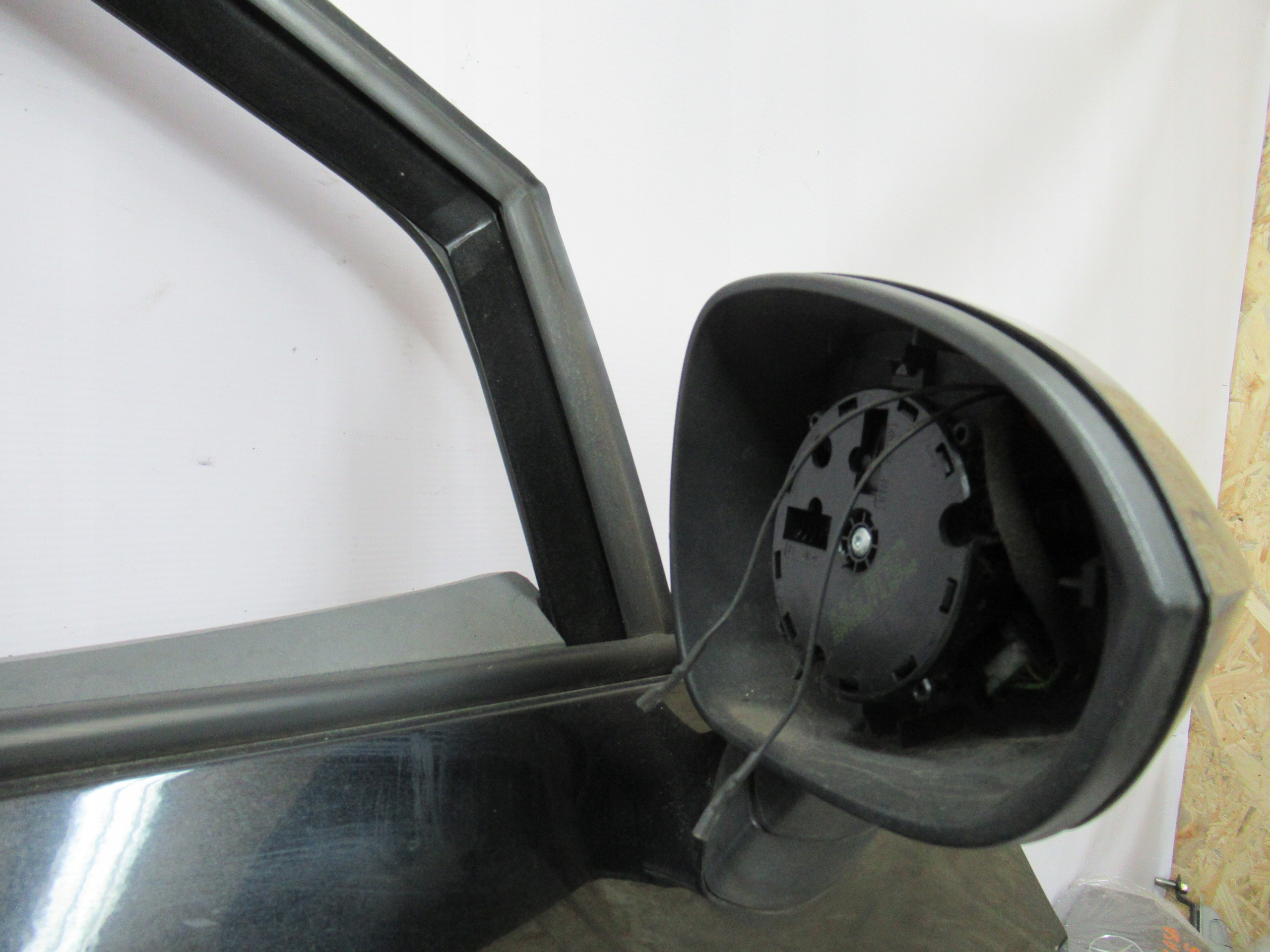 PRAVE DVERE SEAT IBIZA 6J 08-