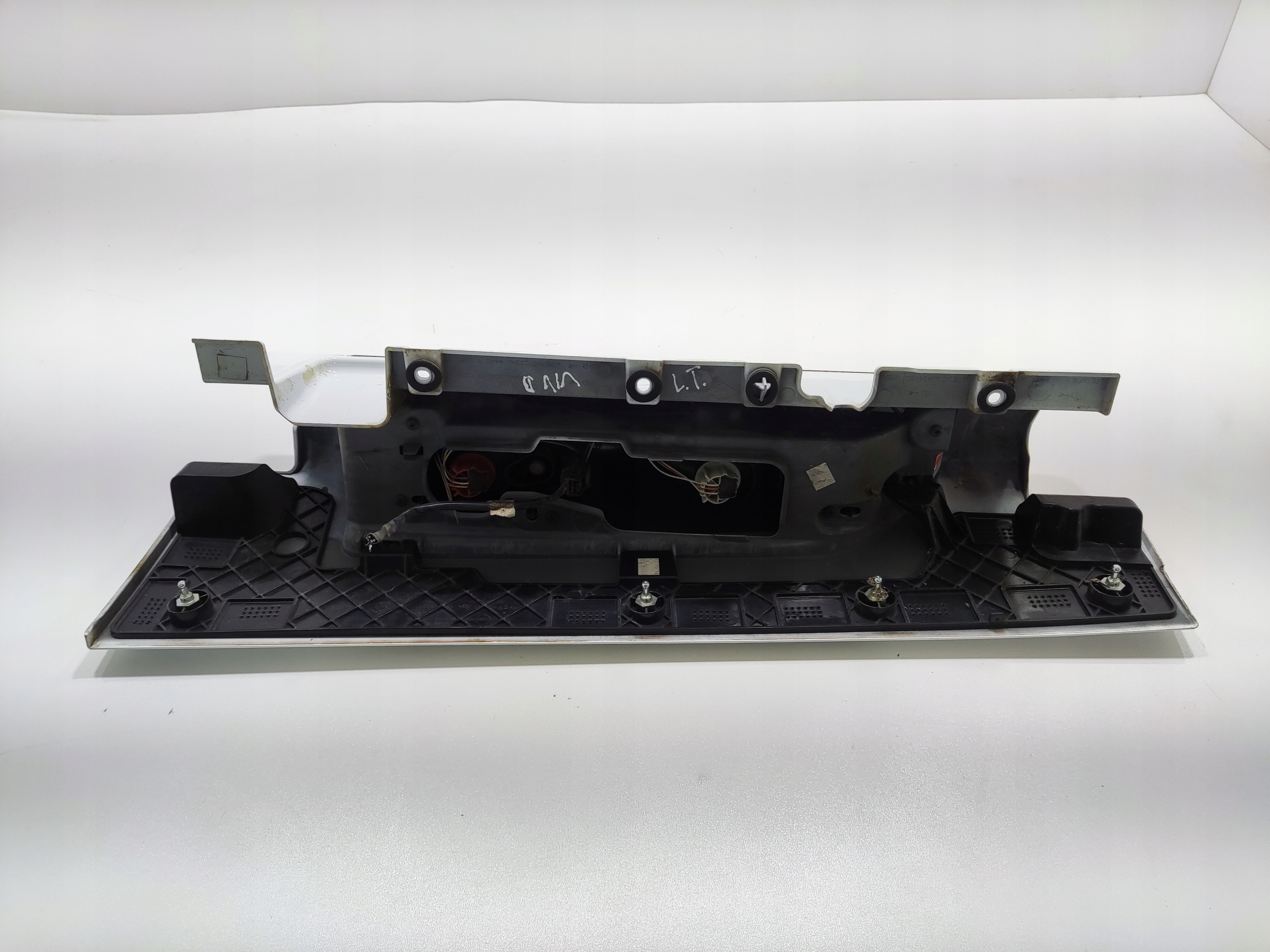 LAVE ZADNE SVETLO TRAFIC III VIVARO B TALENTO 265A61090R 2014-2019