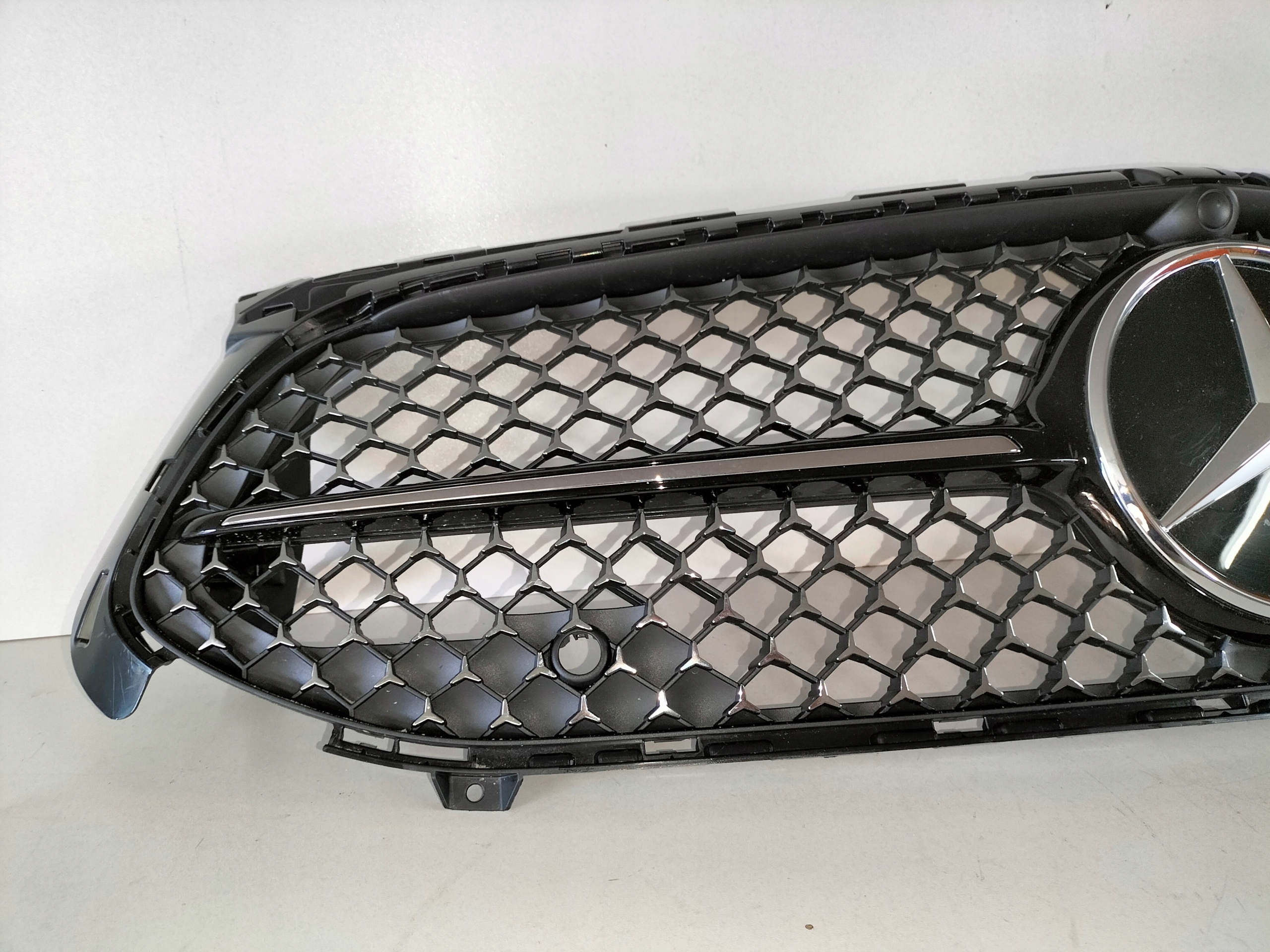 MRIEZKA LISTA MERCEDES A KLASA W177 LIFT 22-