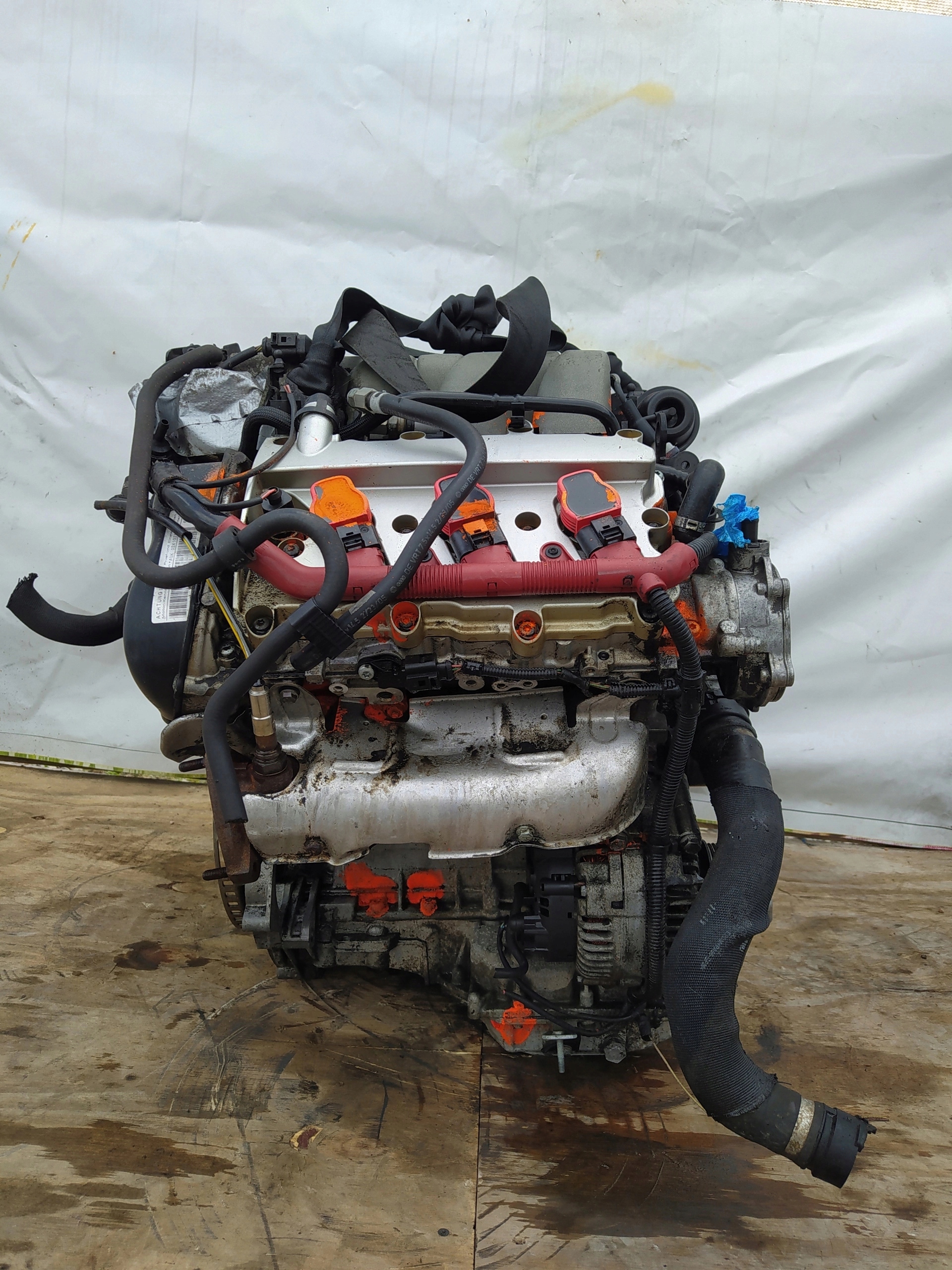 AUDI A4 B7 3.2 FSI AUK MOTOR
