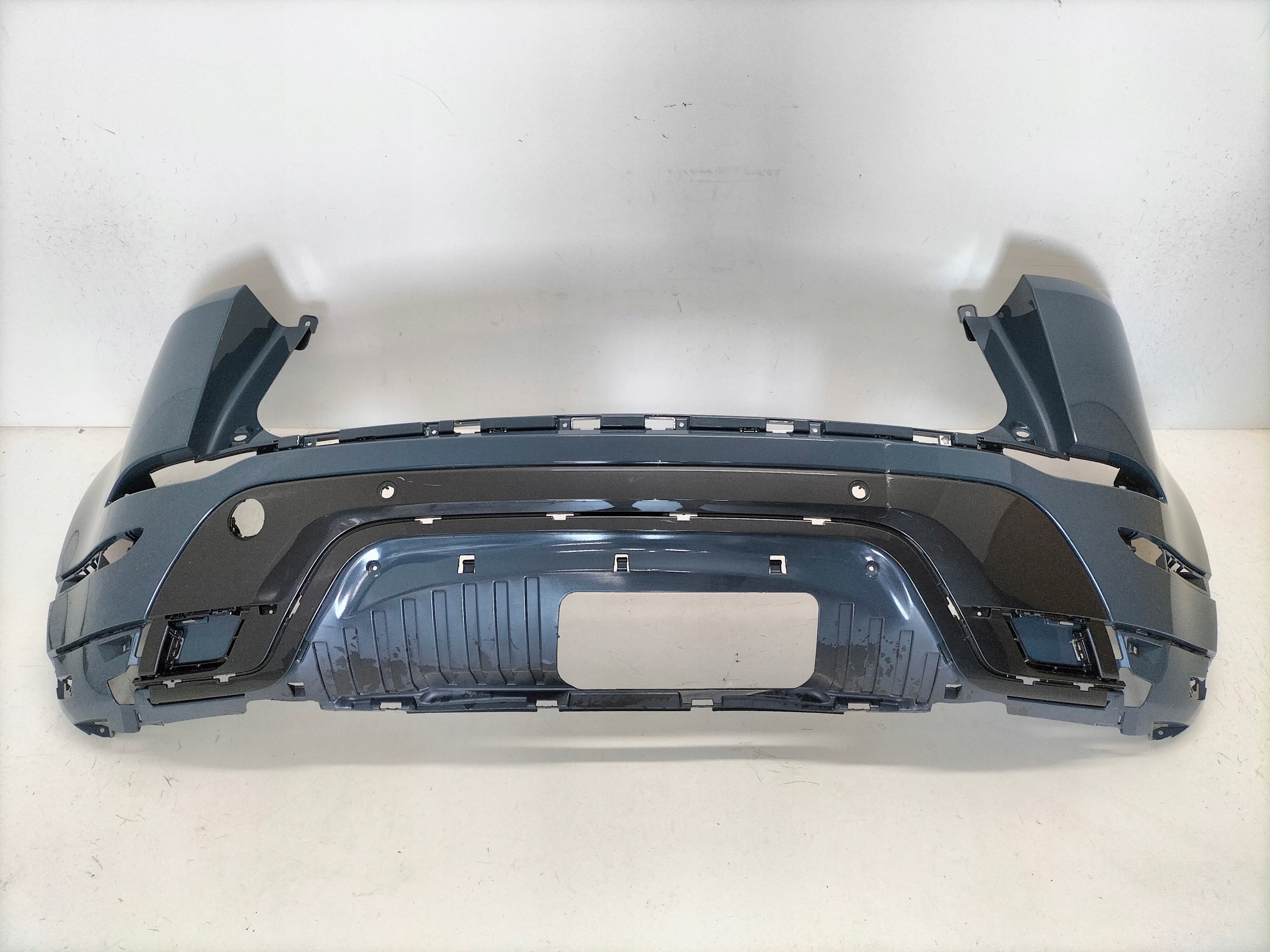 ZADNÝ NÁRAZNÍK RANGE ROVER EVOQUE II 19-